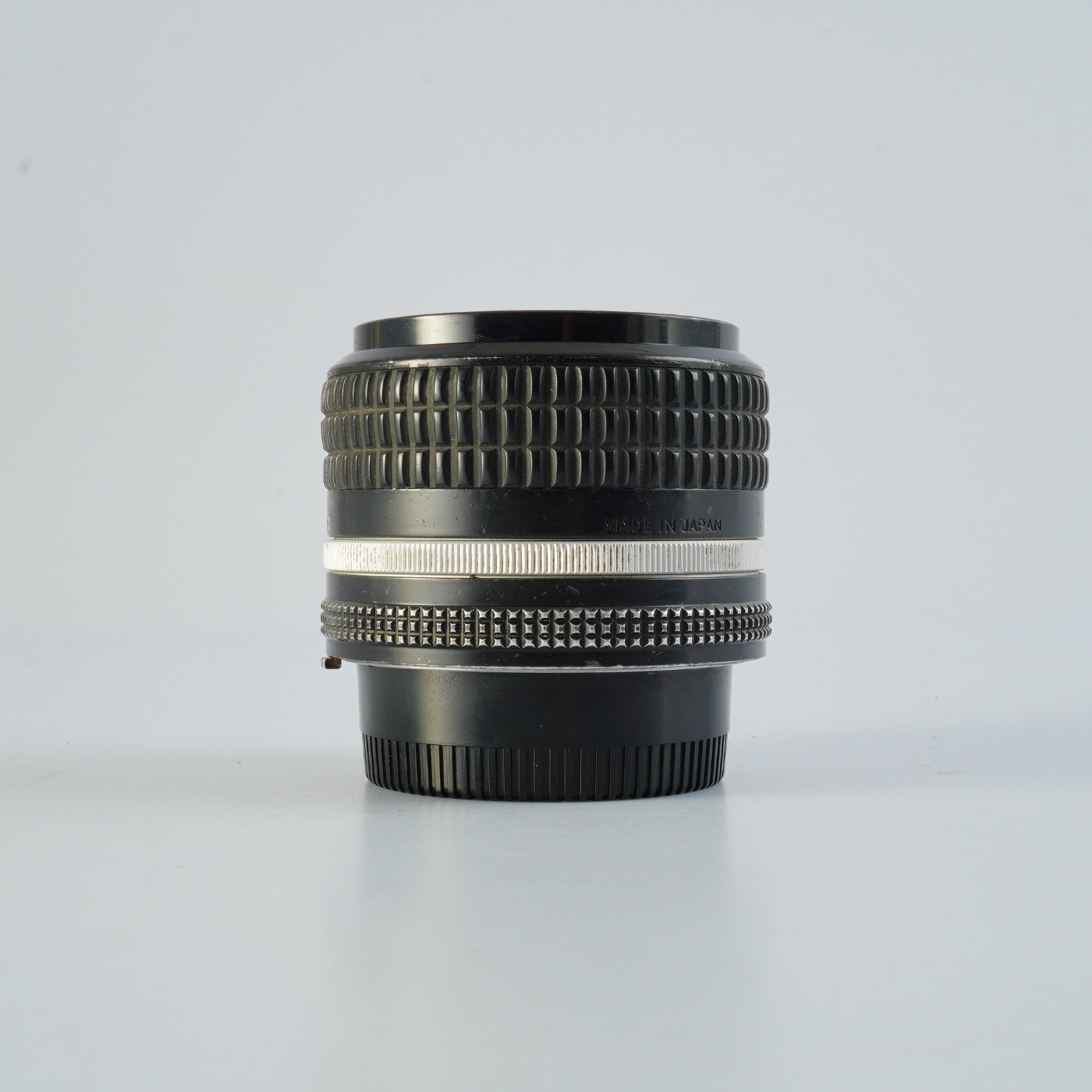 Nikon Nikkor Ai-s 35mm f/2.8 単焦点レンズ Nikon Ai-S NIKKOR 35mm F/2.8 単焦点レンズ – 山田写真機店