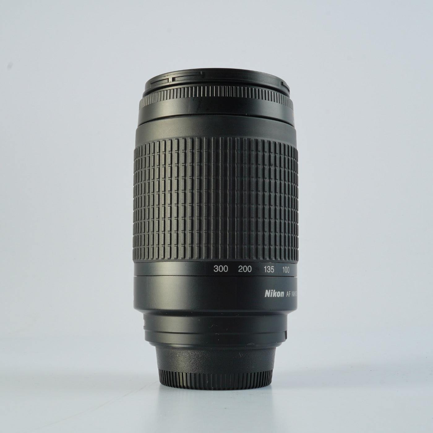 Nikon AF NIKKOR 70-300mm F/4-5.6 G ズームレンズ