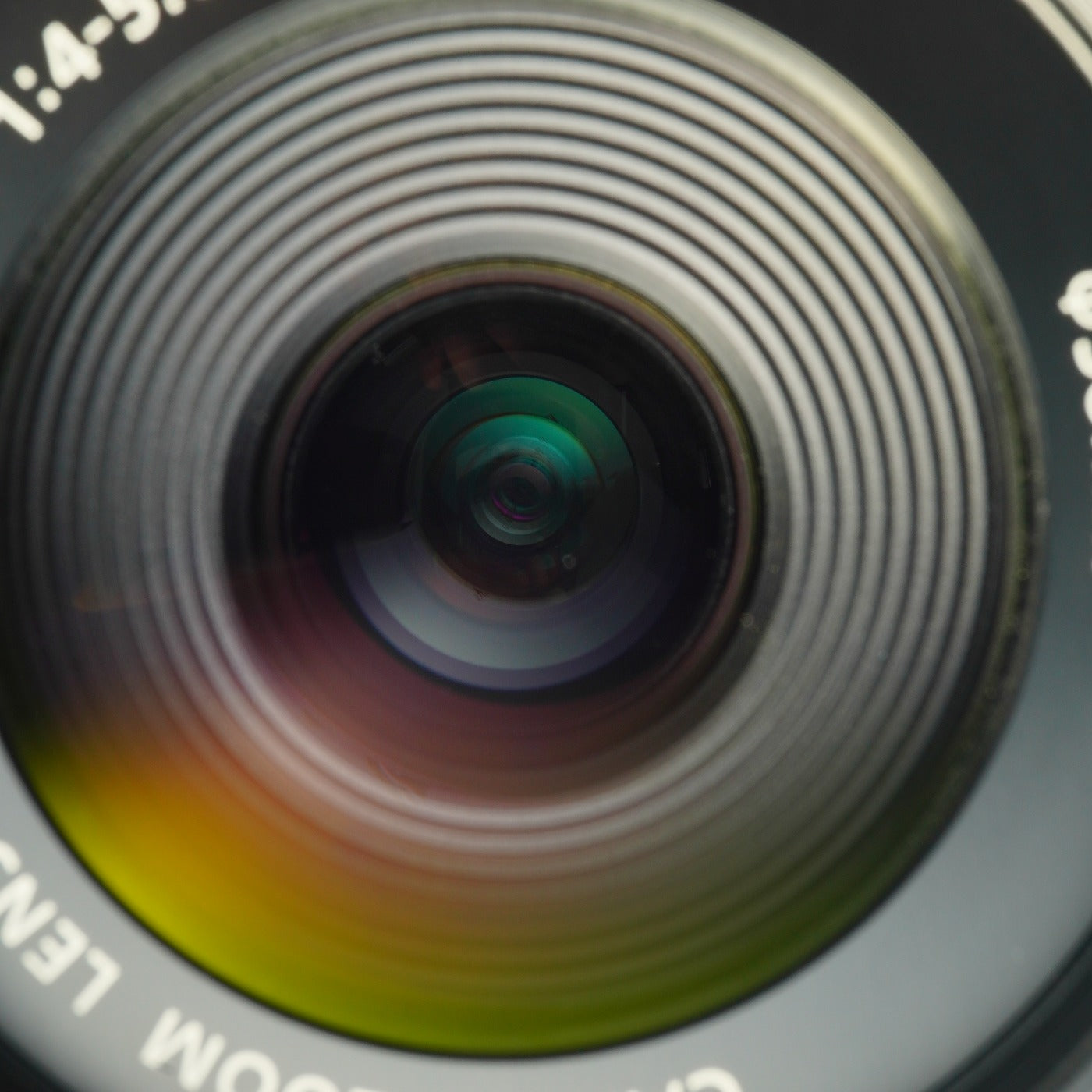 Canon EF-S 55-250mm F/4-5.6 IS STM ズームレンズ