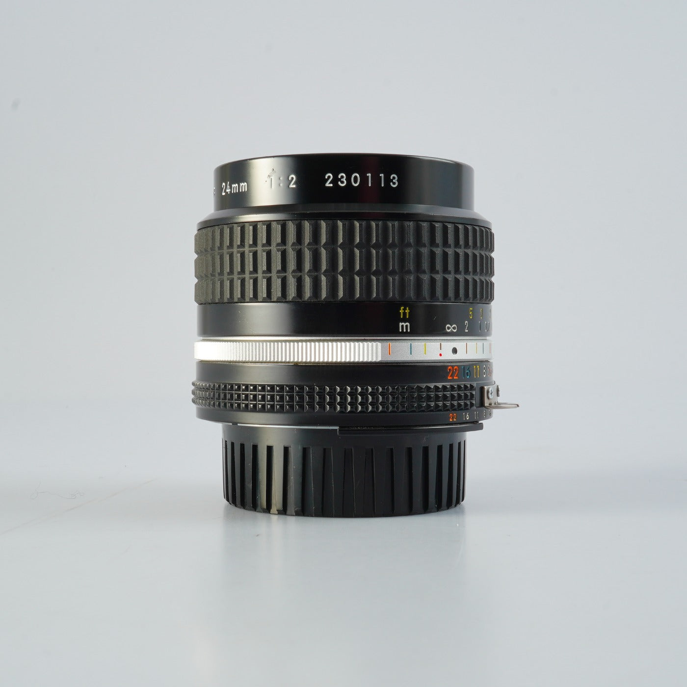 Nikon Ai-S NIKKOR 24mm F/2 単焦点レンズ