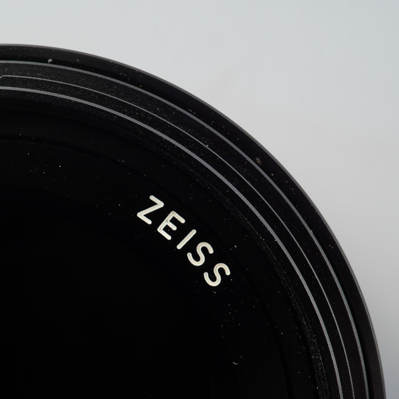 Zeiss Loxia 85mm F/2.4 Sonnar T* for Sony E