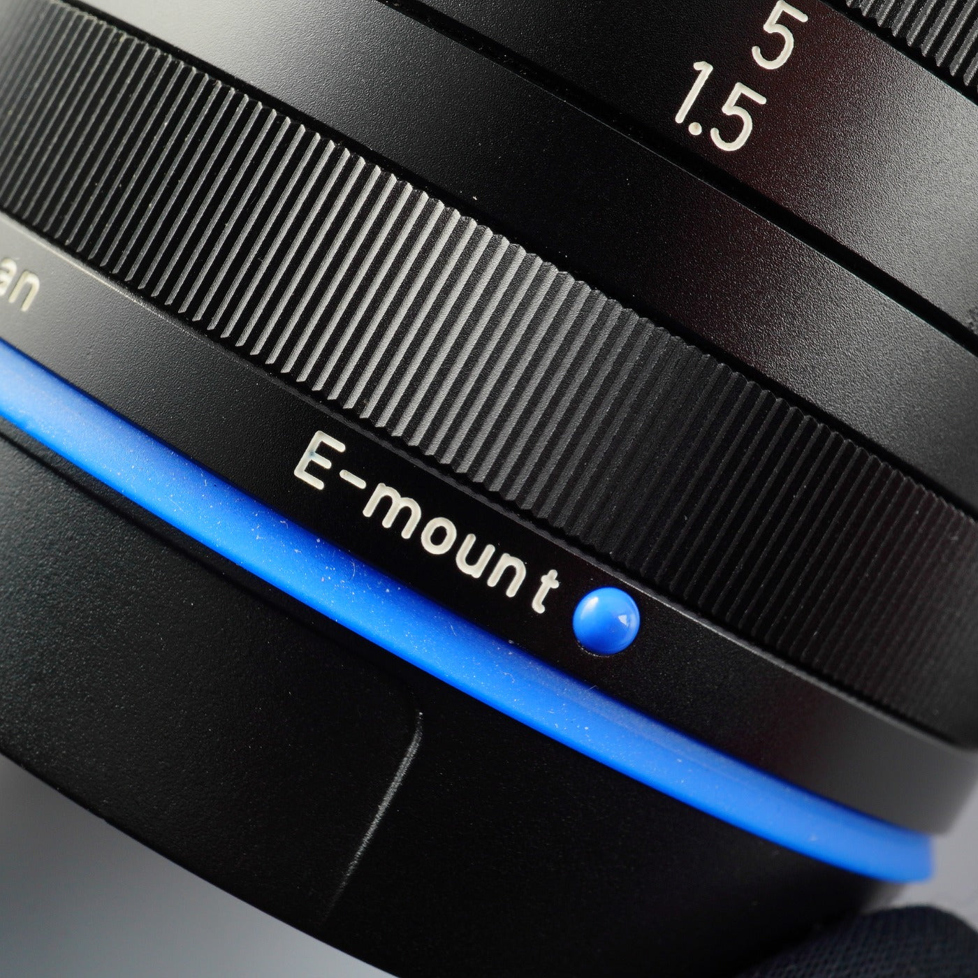Zeiss Loxia 85mm F/2.4 Sonnar T* for Sony E