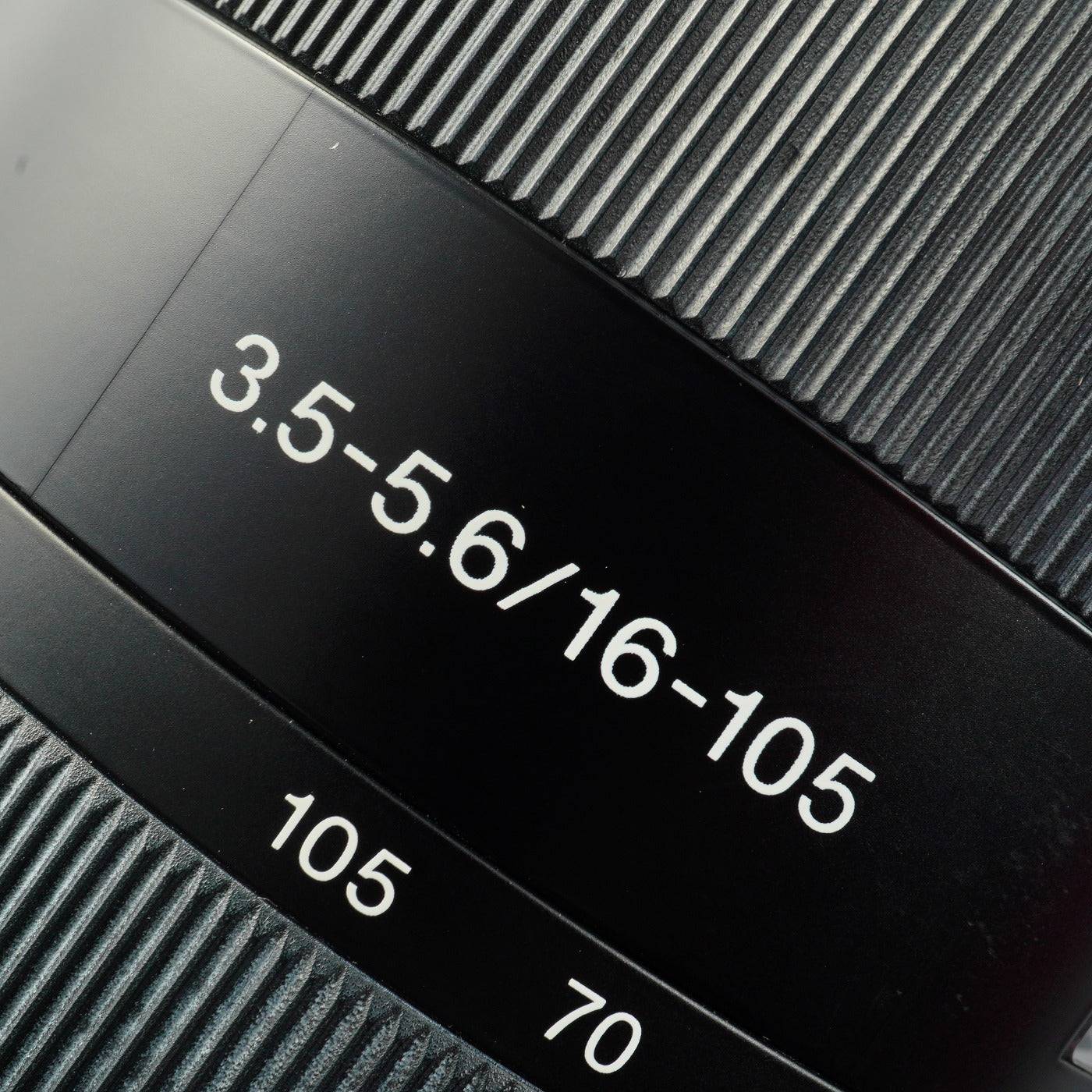 SONY DT 16-105mm F/3.5-5.6 ズームレンズ