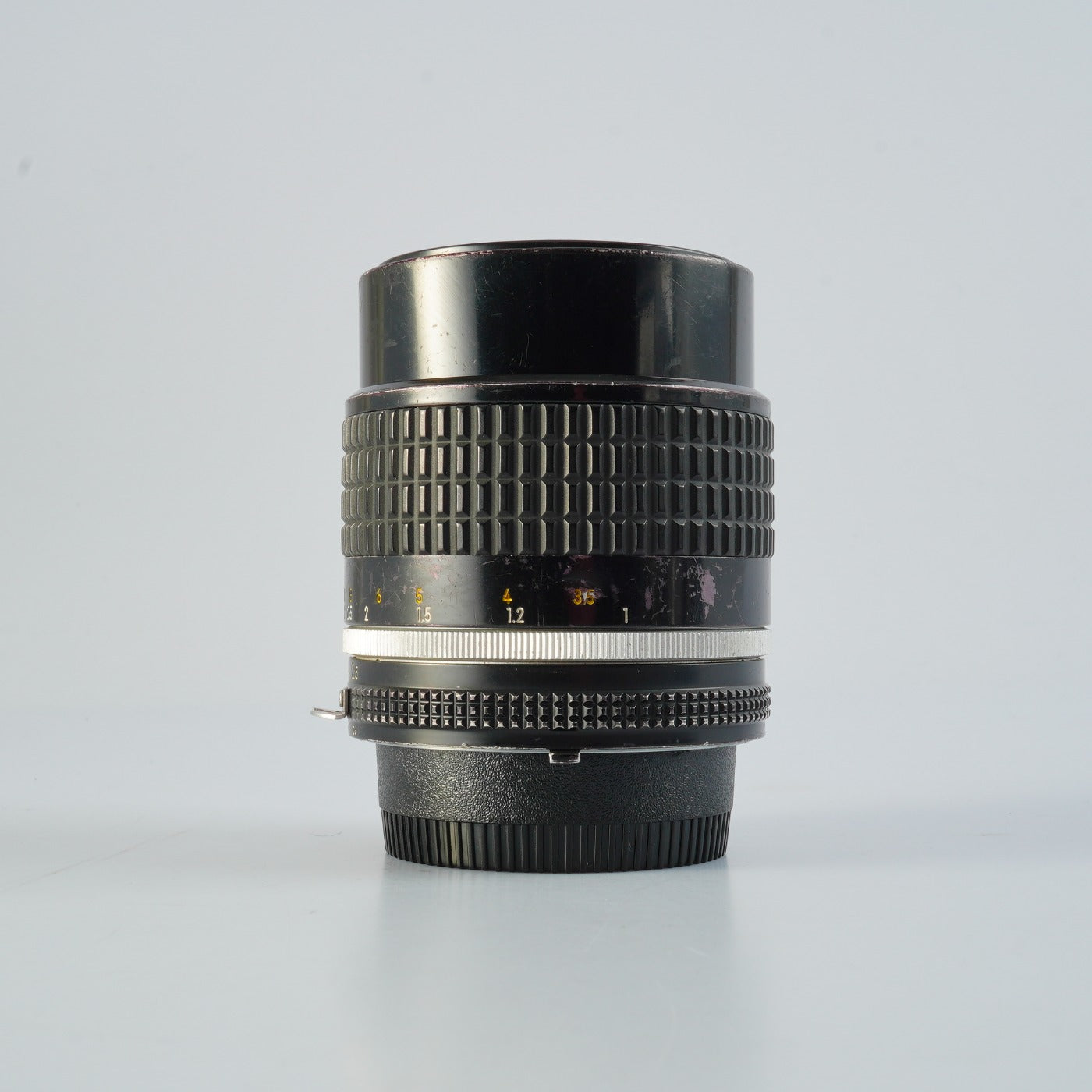 Nikon Ai-S Nikkor 105mm F/2.5 単焦点レンズ