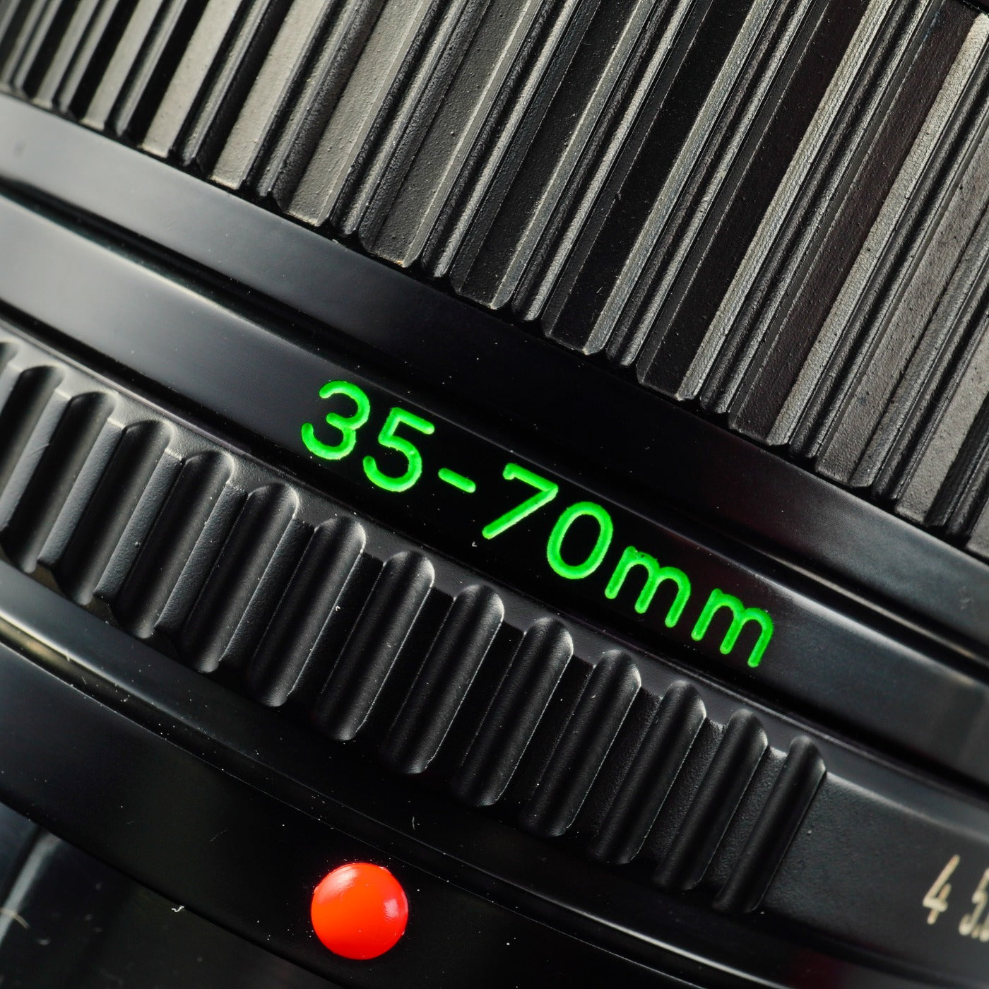 Canon FD 35-70mm F/4 ズームレンズ