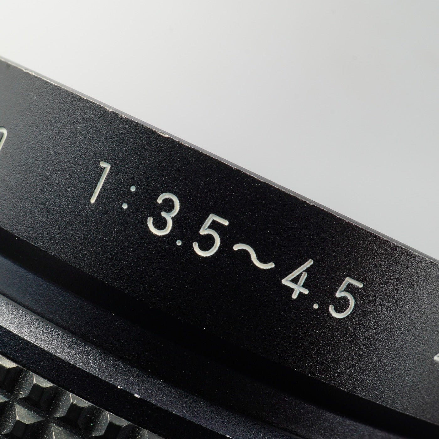 Nikon Ai-S Zoom-NIKKOR 35-135mm F/3.5-4.5 ズームレンズ