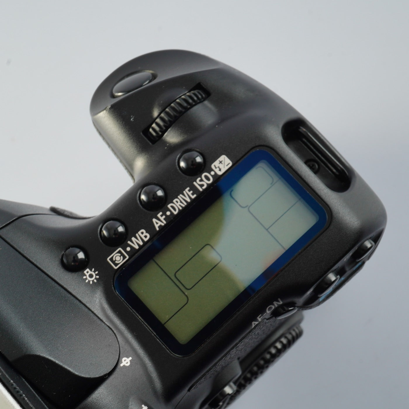 Canon EOS 40D + EF-S 18-55mm F/3.5-5.6 Ⅱ USM + CF 2GB デジタル一眼レフカメラ