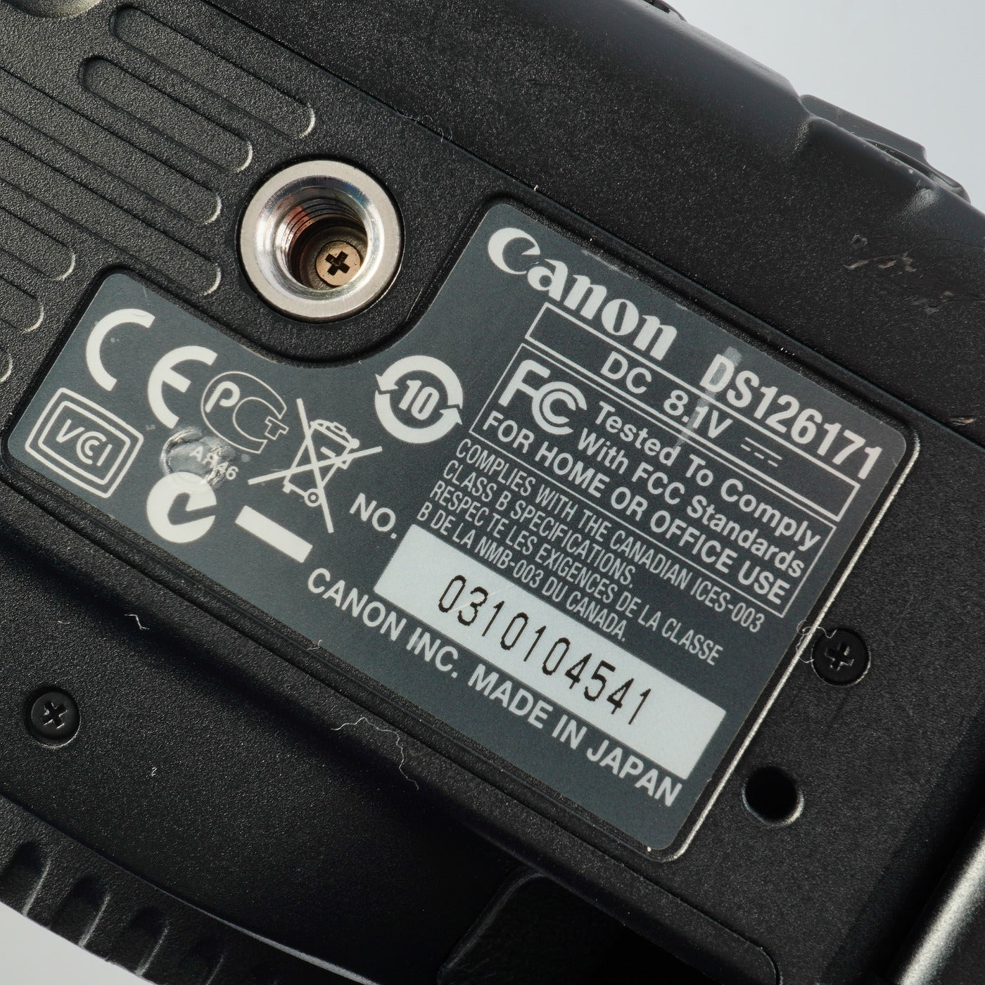 Canon EOS 40D + EF-S 18-55mm F/3.5-5.6 Ⅱ USM + CF 2GB デジタル一眼レフカメラ