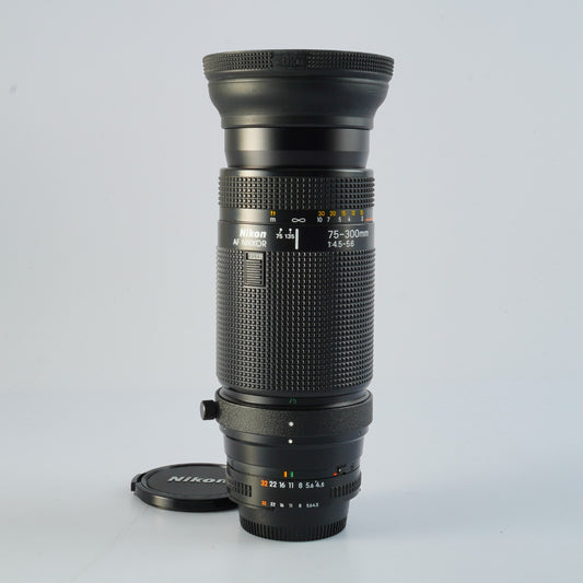 Nikon AF NIKKOR 75-300mm F/4.5-5.6 ズームレンズ