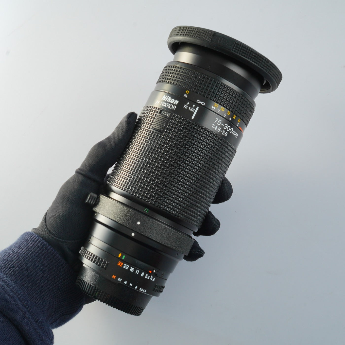 Nikon AF NIKKOR 75-300mm F/4.5-5.6 ズームレンズ
