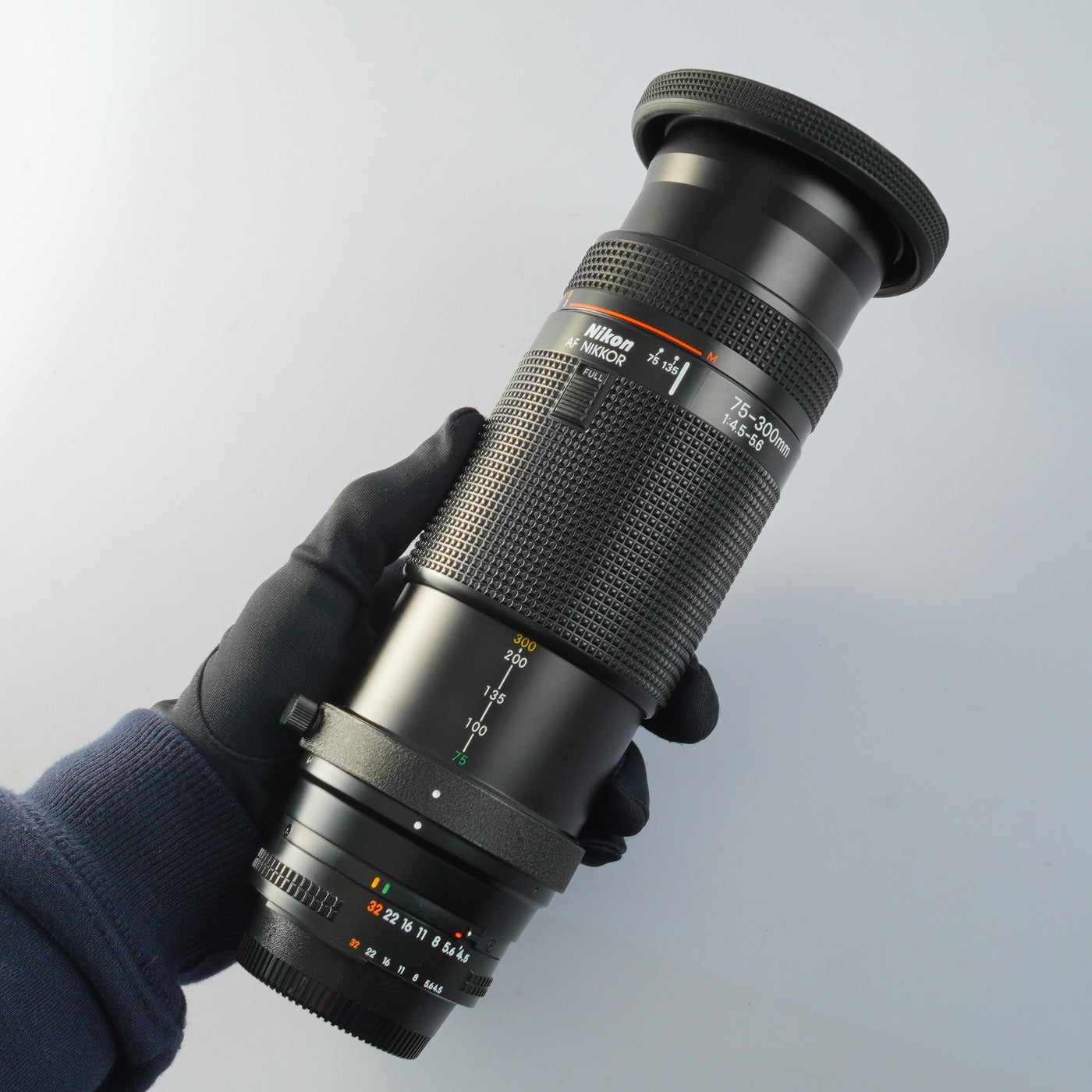 Nikon AF NIKKOR 75-300mm F/4.5-5.6 ズームレンズ