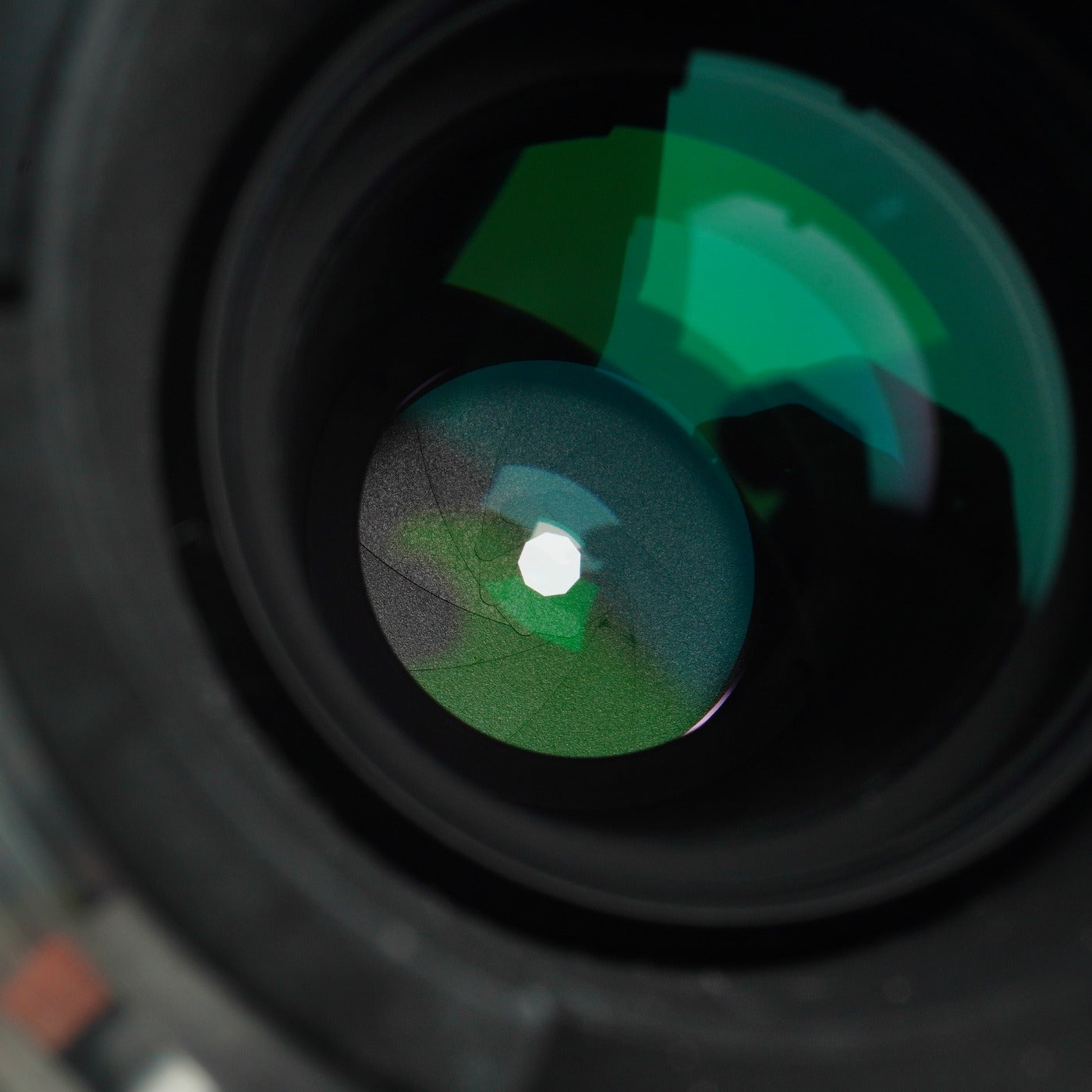 Nikon AF NIKKOR 75-300mm F/4.5-5.6 ズームレンズ