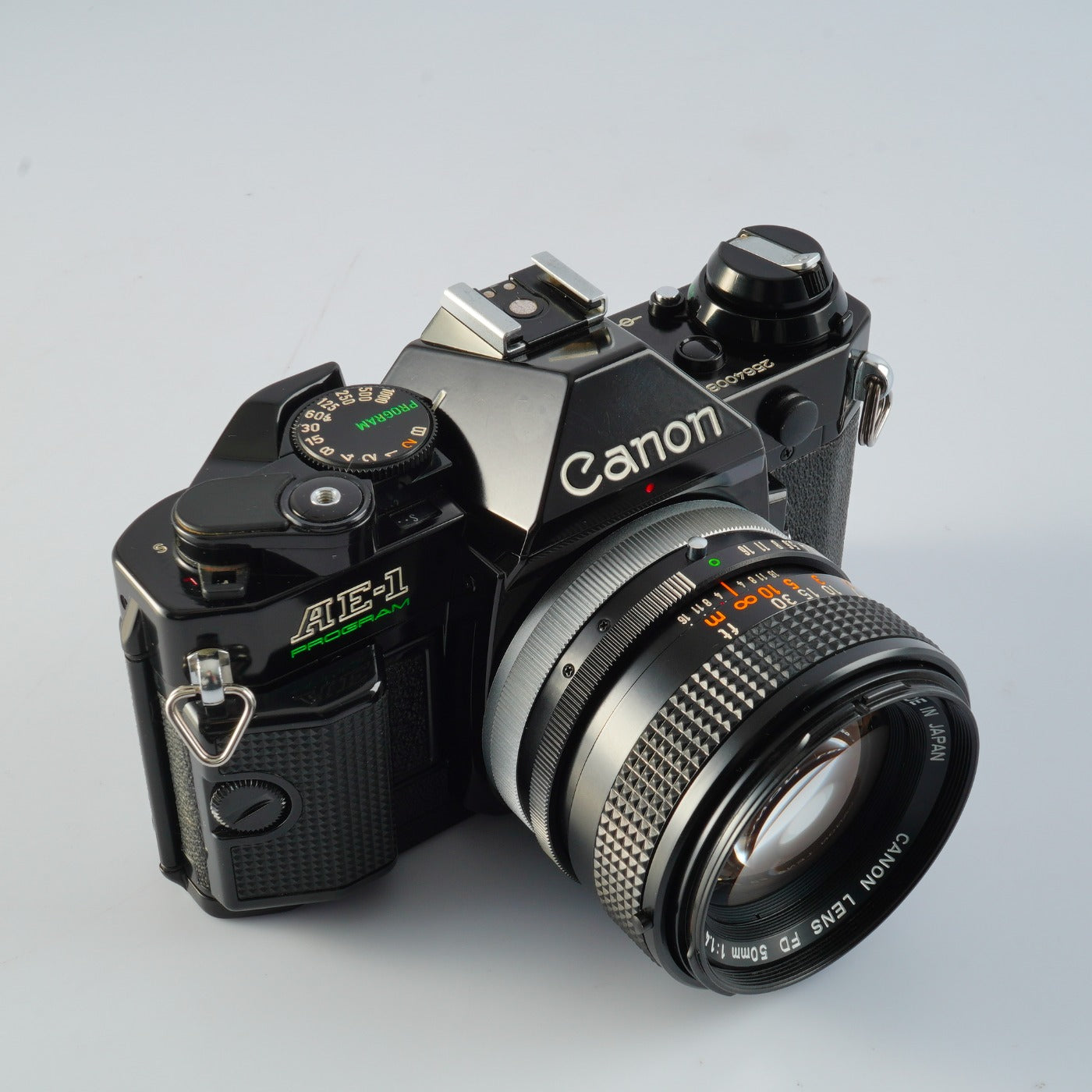 【CLA’d】 Canon AE-1 Program Black + FD 50mm F/1.4 S.S.C. MF フィルム一眼レフカメラ