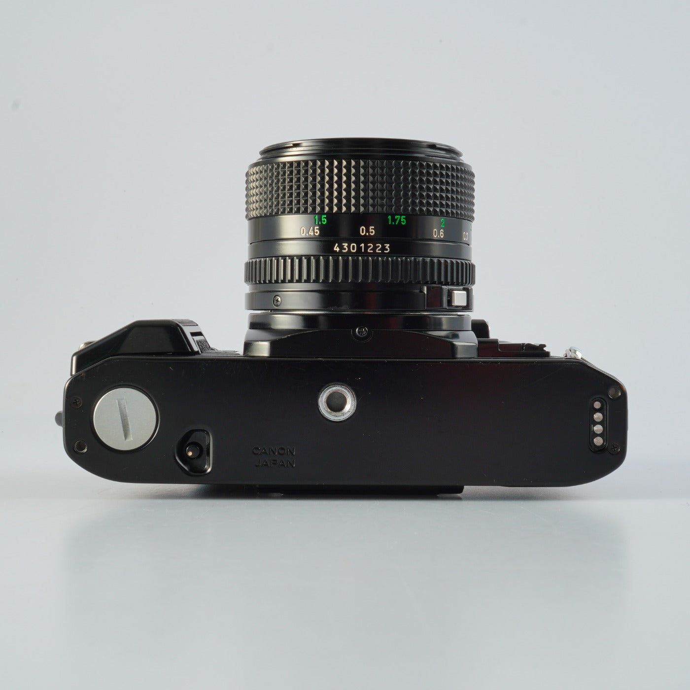 【CLA’d】 Canon AE-1 Program Black + NEW FD 50mm F/1.4 MF フィルム一眼レフカメラ