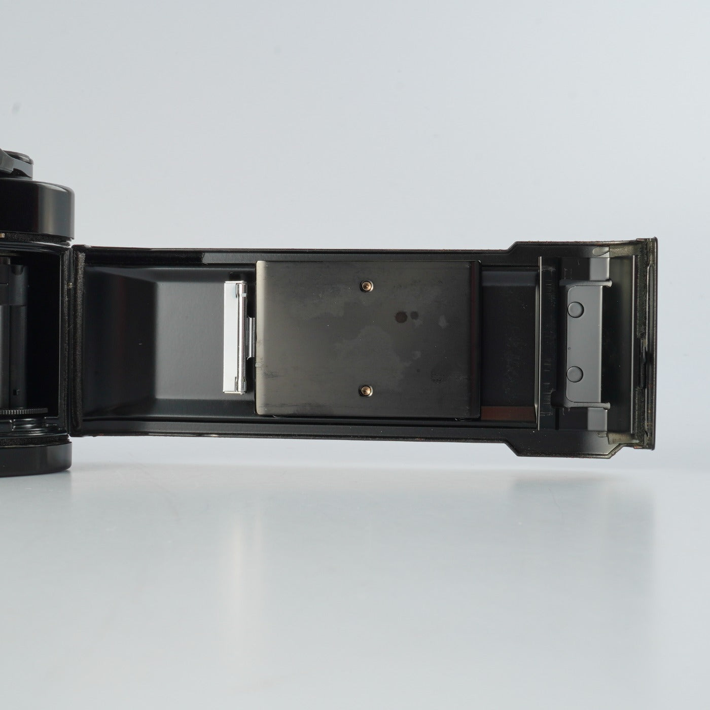 【CLA’d】 Canon AE-1 Program Black + NEW FD 50mm F/1.4 MF フィルム一眼レフカメラ