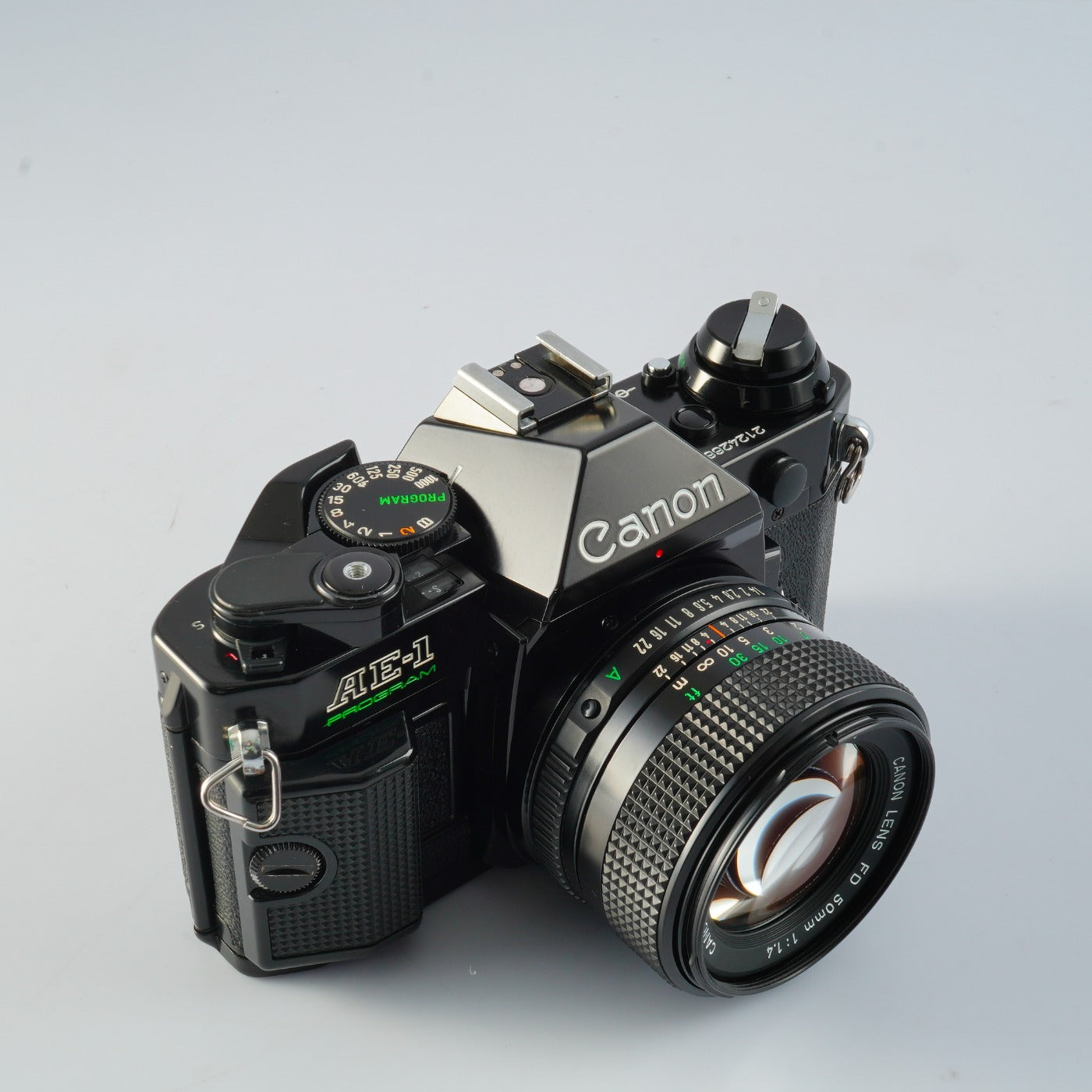 【CLA’d】 Canon AE-1 Program Black + NEW FD 50mm F/1.4 MF フィルム一眼レフカメラ