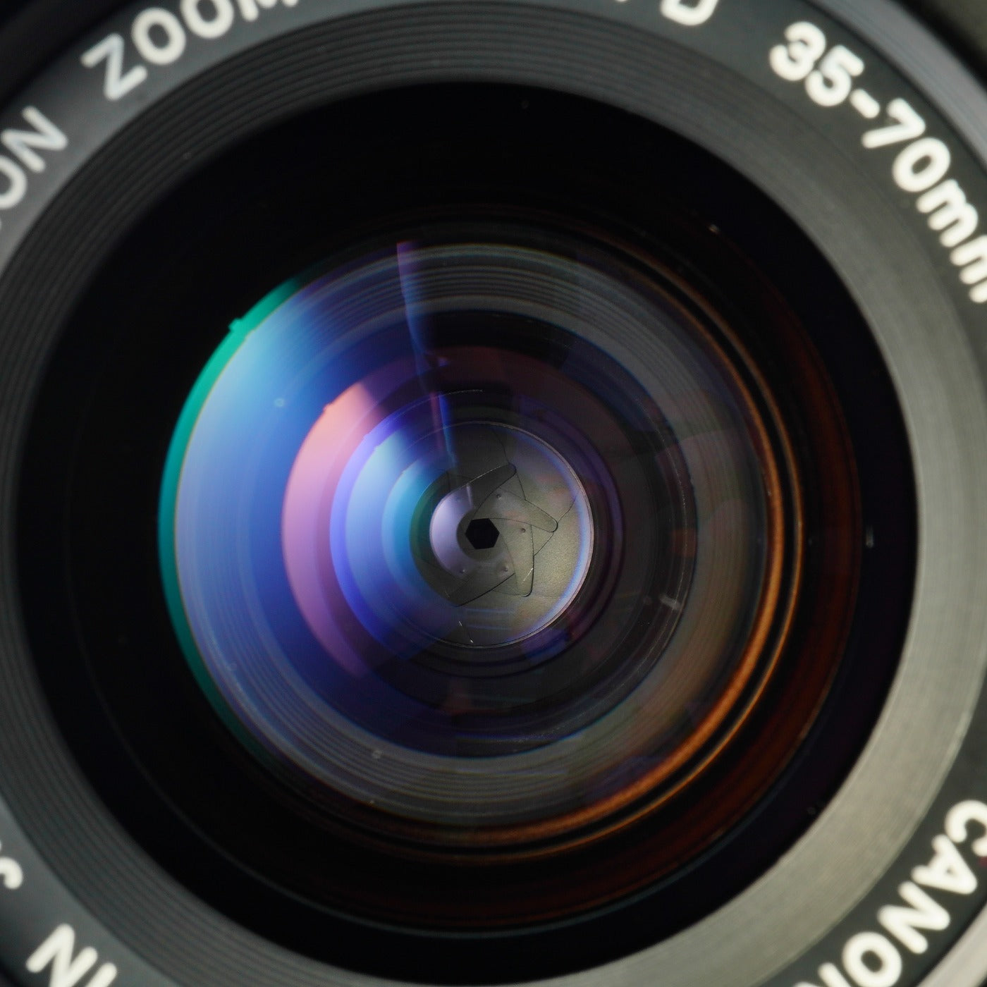 Canon FD 35-70mm F/4 ズームレンズ