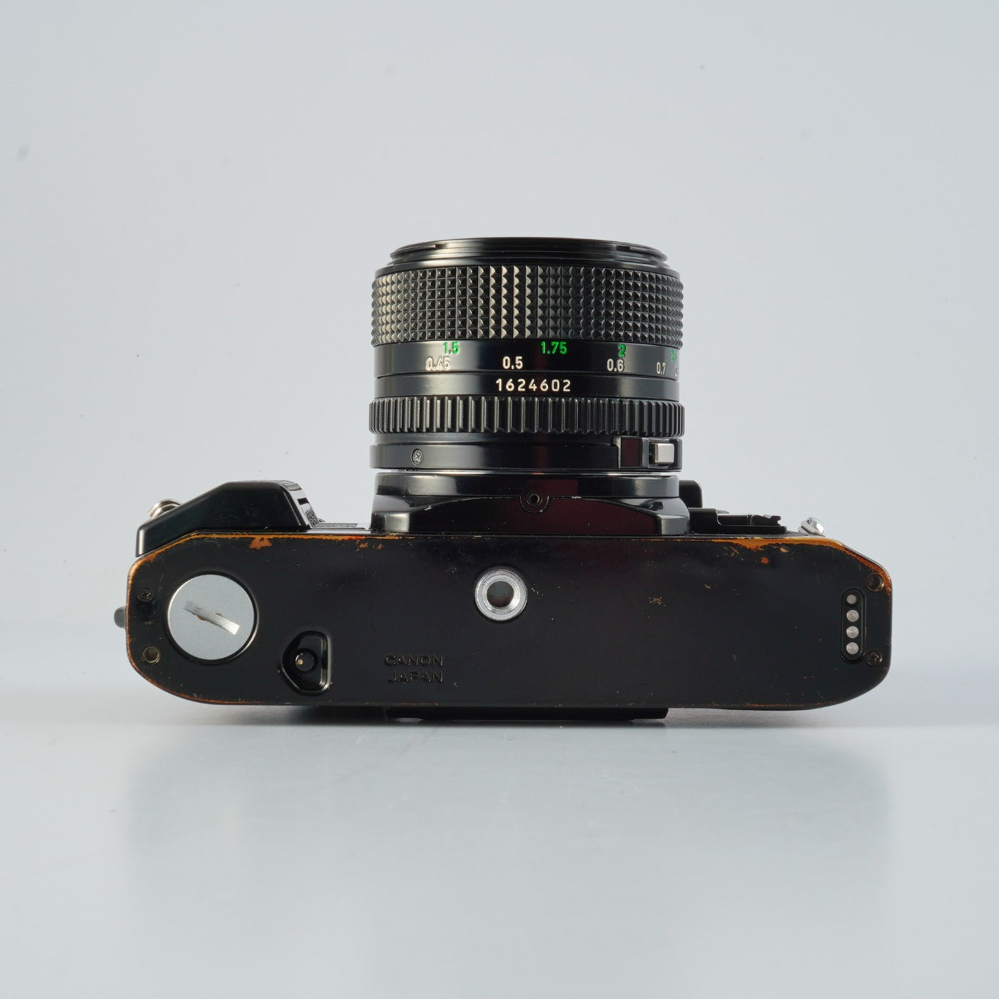 【CLA’d】 Canon AE-1 Program Black + NEW FD 50mm F/1.4 MF フィルム一眼レフカメラ