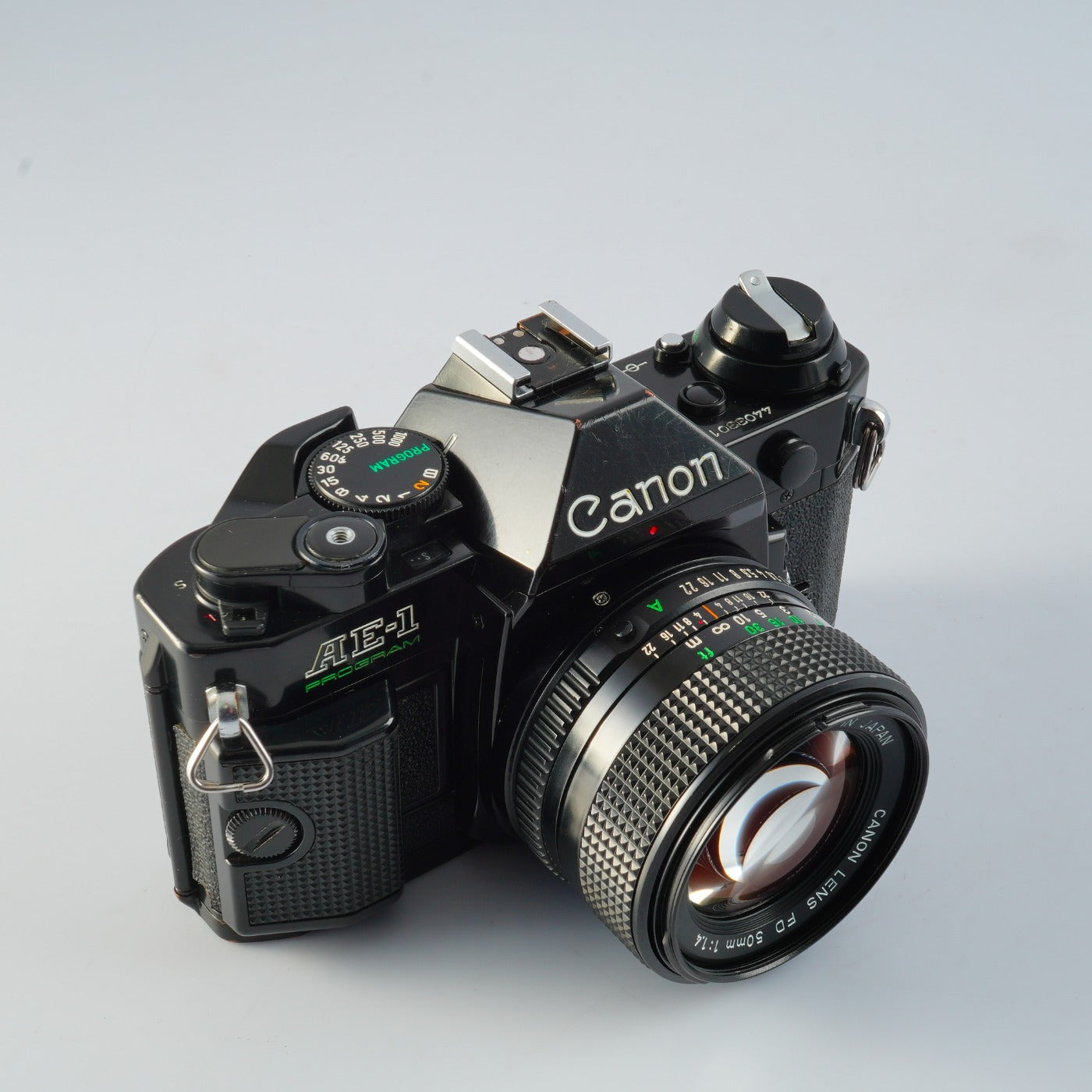 【CLA’d】 Canon AE-1 Program Black + NEW FD 50mm F/1.4 MF フィルム一眼レフカメラ