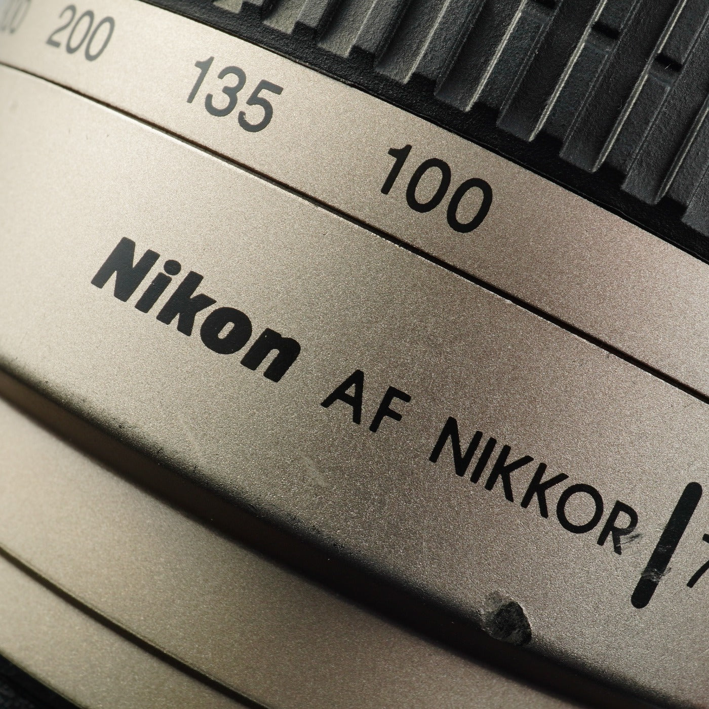 Nikon AF NIKKOR 70-300mm F/4-5.6 G Silver ズームレンズ