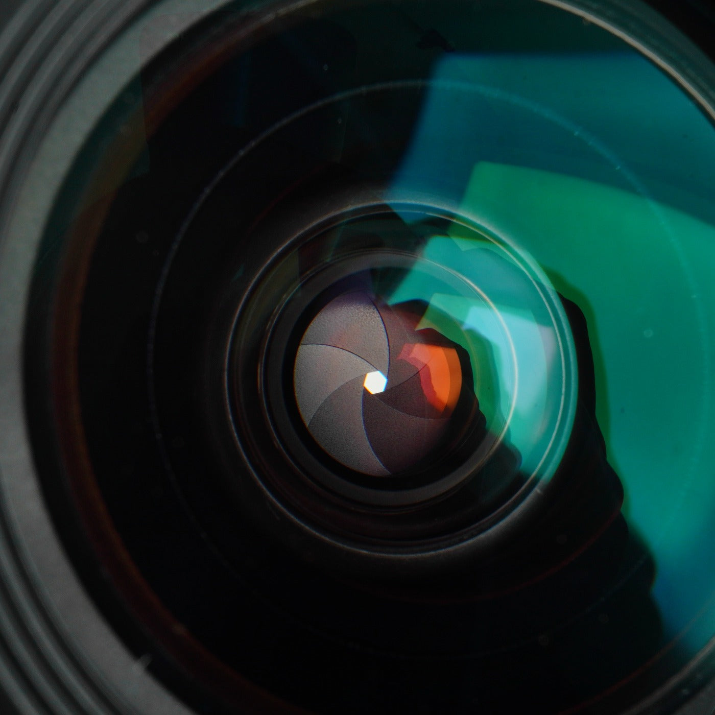 Canon New FD NFD 24mm F/2.8 単焦点レンズ