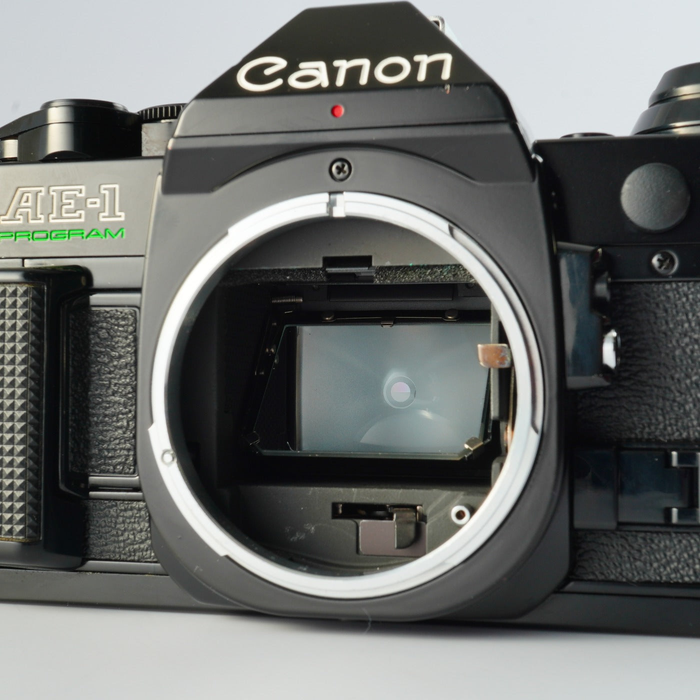 【CLA’d】 Canon AE-1 Program Black + FD 50mm F/1.4 S.S.C. MF フィルム一眼レフカメラ