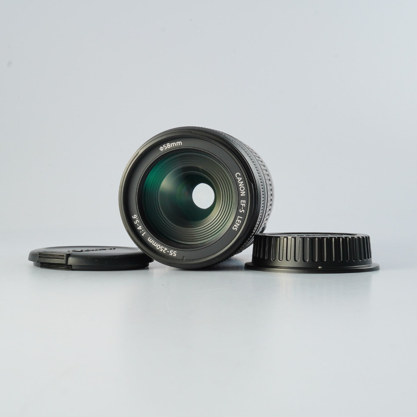 Canon EF-S 55-250mm F/4-5.6 IS ズームレンズ