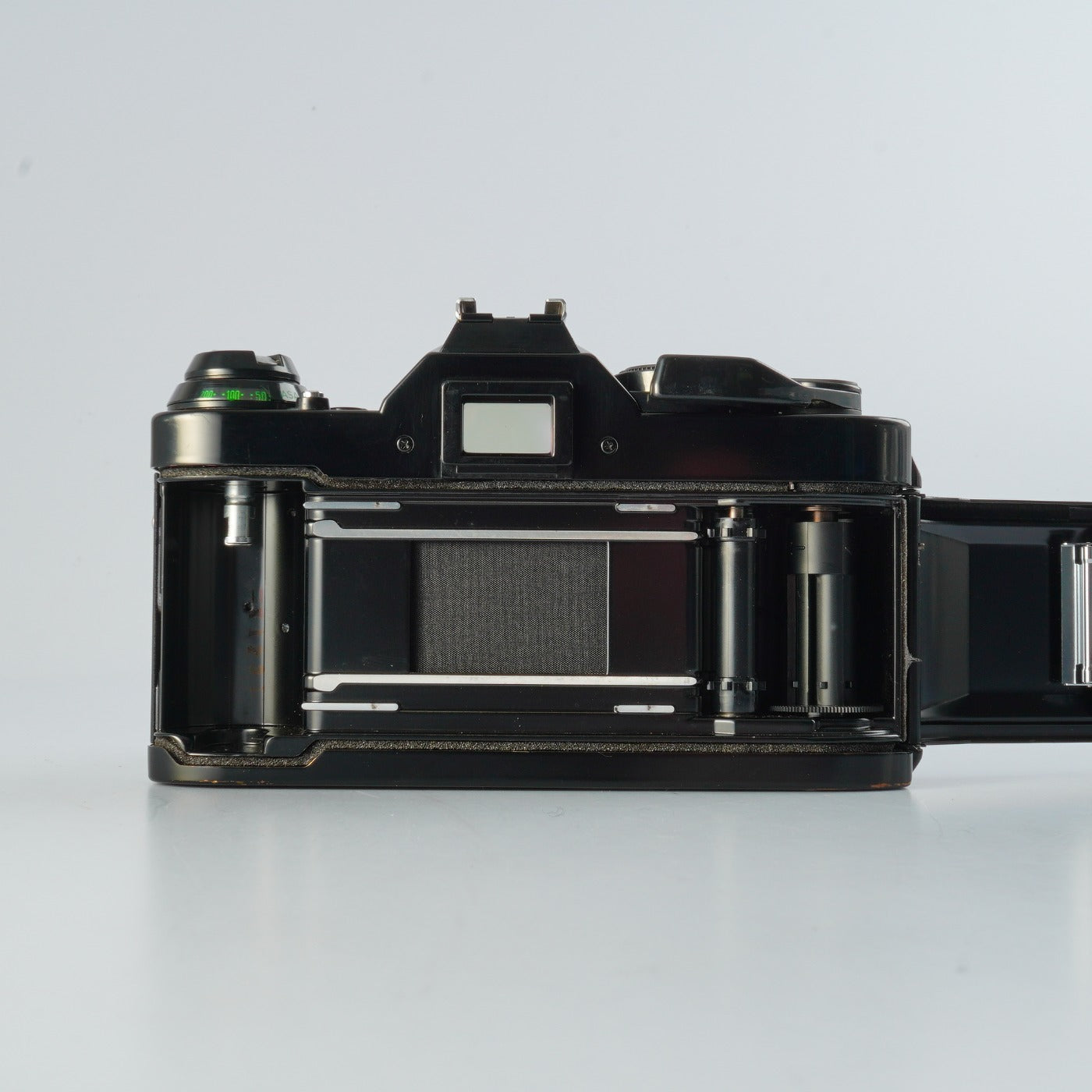 【CLA’d】 Canon AE-1 Program Black + New FD 50mm F/1.4 MF フィルム一眼レフカメラ