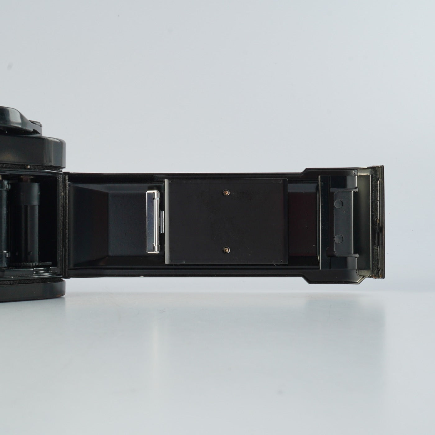 【CLA’d】 Canon AE-1 Program Black + New FD 50mm F/1.4 MF フィルム一眼レフカメラ