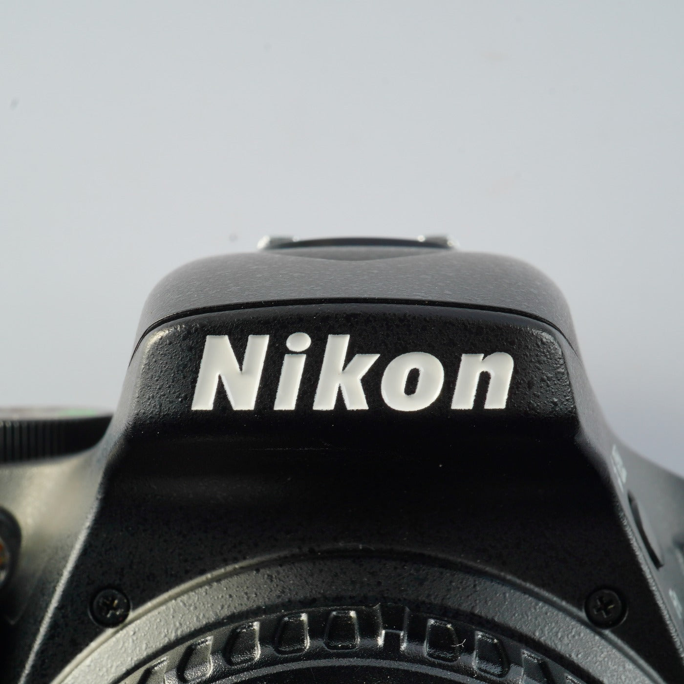 Nikon D5600 + AF-S DX NIKKOR 18-55mm F/3.5-5.6 GⅡ VR + SD 2GB MF フィルム一眼レフカメラ