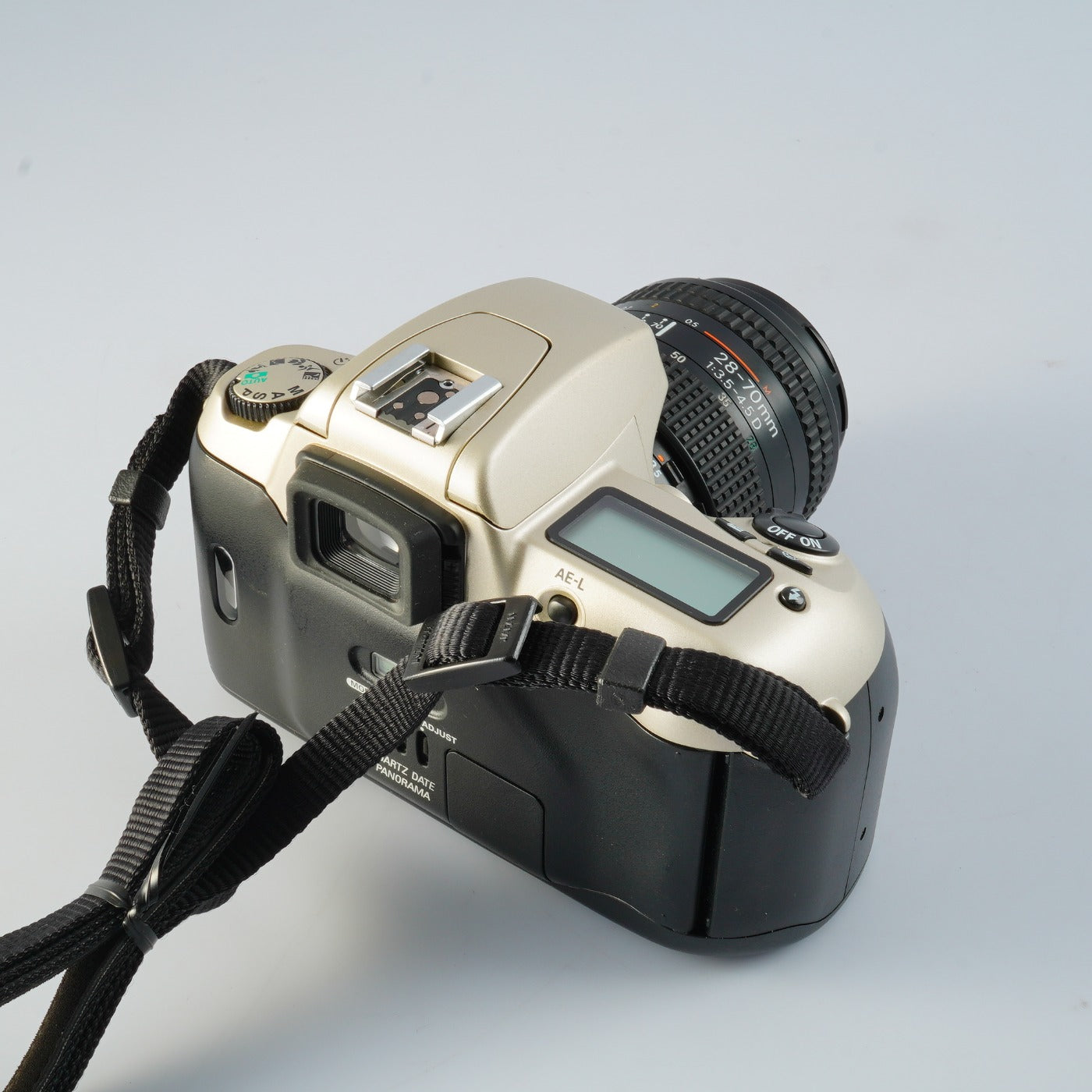 Nikon F60 (N60) + AF Nikkor 28-70mm F/3.5-4.5 D AF フィルム一眼レフカメラ