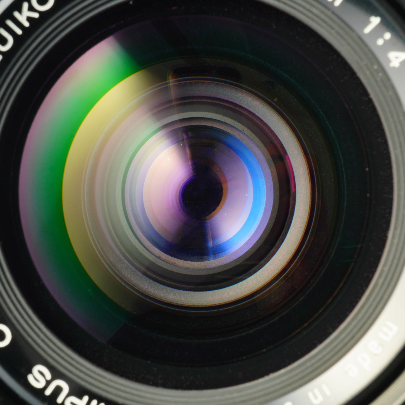 OLYMPUS OM-SYSTEM S ZUIKO MC AUTO-ZOOM 35-70mm F/4 ズームレンズ