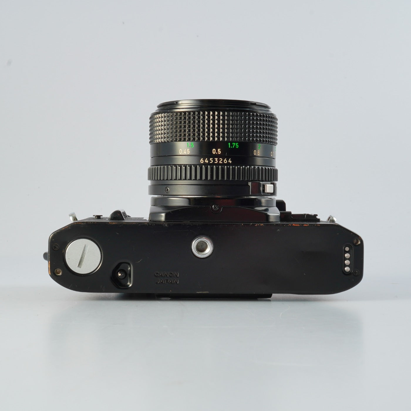 【CLA’d】 Canon AE-1 Program Black + New FD 50mm F/1.4 MF フィルム一眼レフカメラ