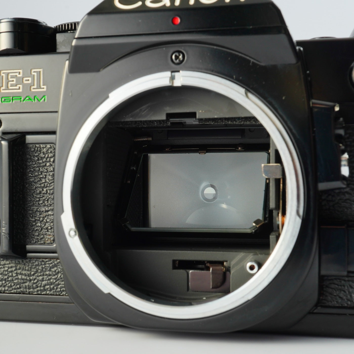 【CLA’d】 Canon AE-1 Program Black + New FD 50mm F/1.4 MF フィルム一眼レフカメラ