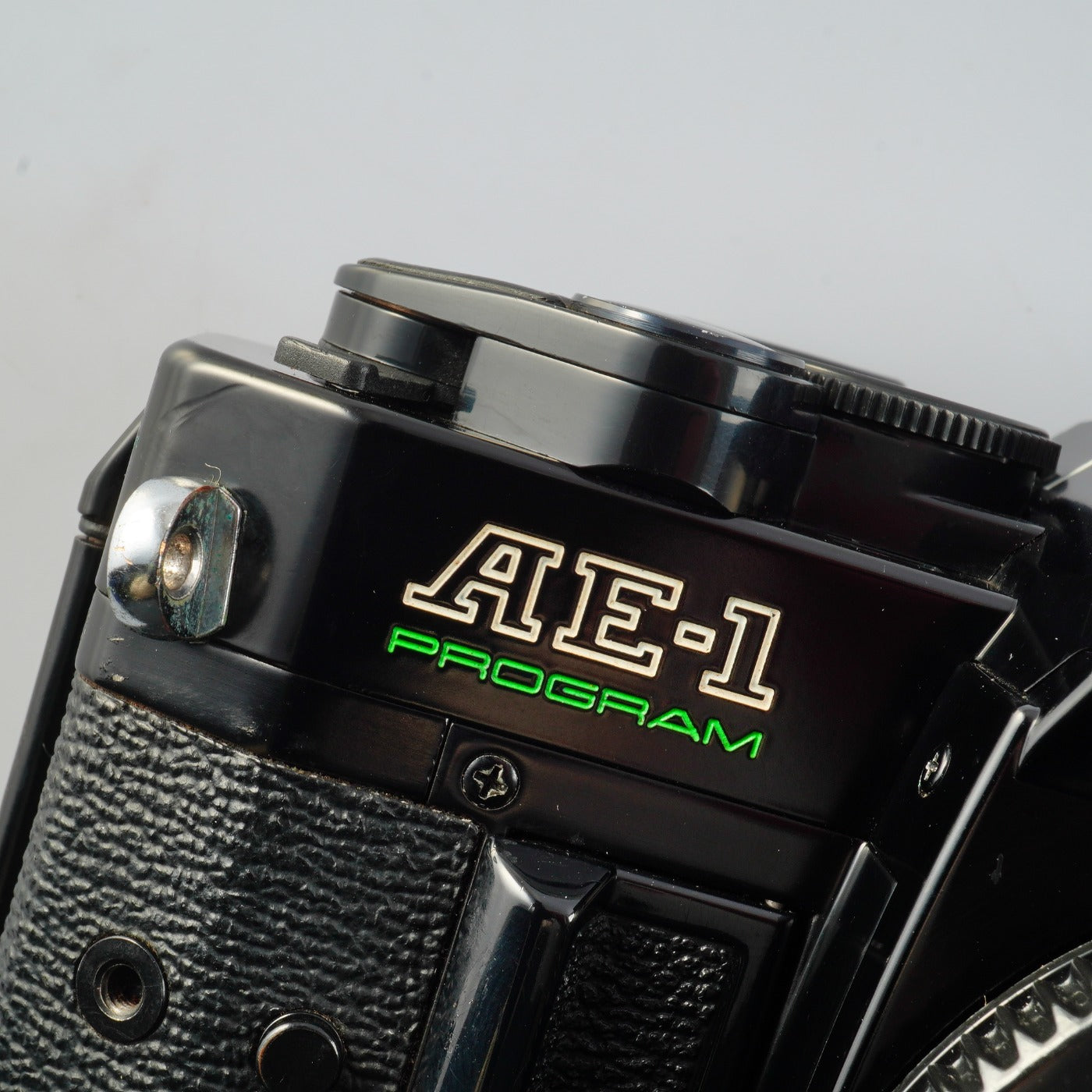 【CLA’d】 Canon AE-1 Program Black + New FD 50mm F/1.4 MF フィルム一眼レフカメラ