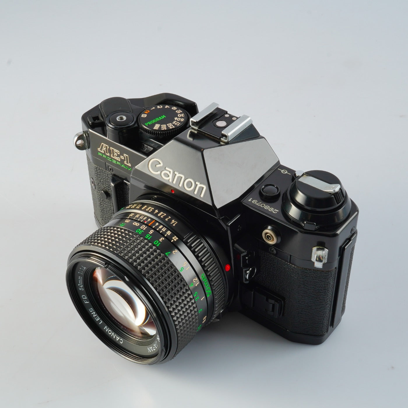 【CLA’d】 Canon AE-1 Program Black + New FD 50mm F/1.4 MF フィルム一眼レフカメラ