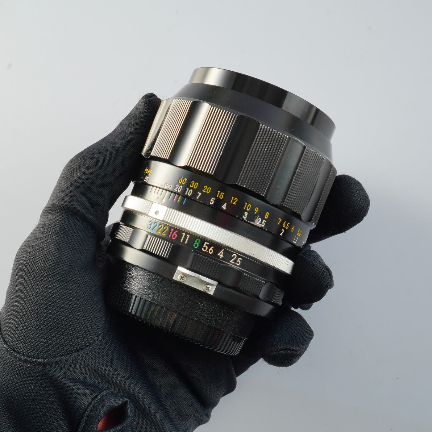 Nikon NIKKOR-P.C Auto 105mm F/2.5 Ai改 単焦点レンズ