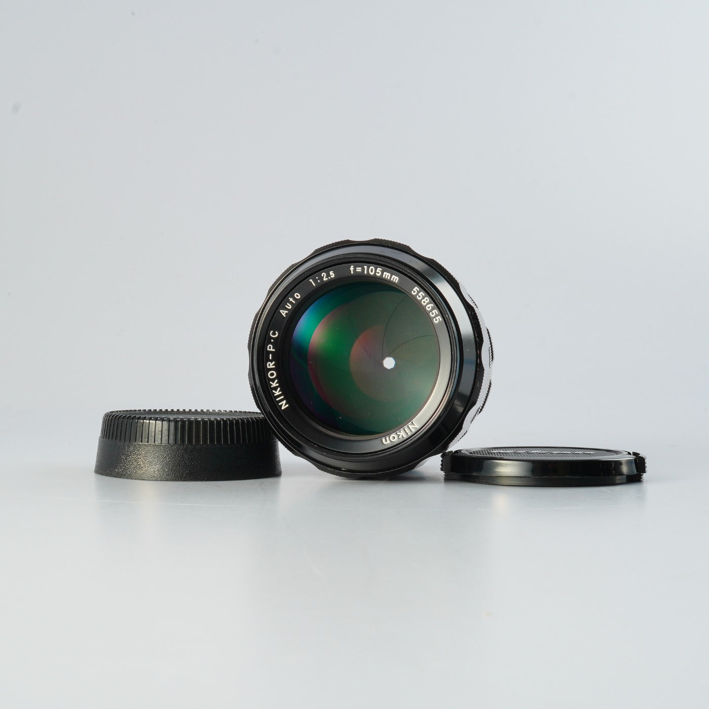 Nikon NIKKOR-P.C Auto 105mm F/2.5 Ai改 単焦点レンズ