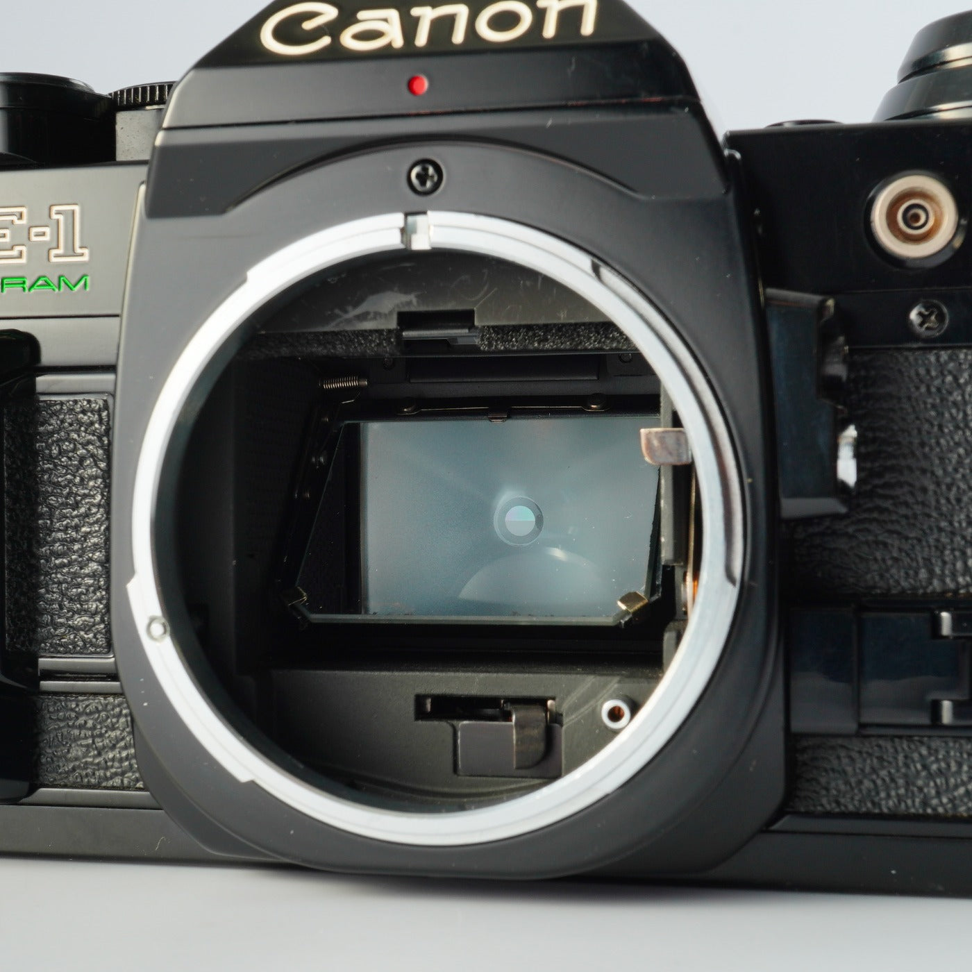 【CLA’d】 Canon AE-1 Program Black + FD 50mm F/1.4 S.S.C. MF フィルム一眼レフカメラ