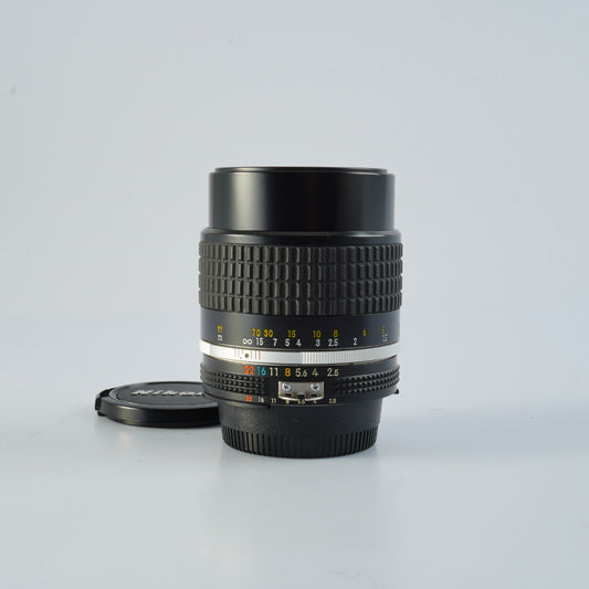 Nikon Ai-S NIKKOR 105mm F/2.5 単焦点レンズ