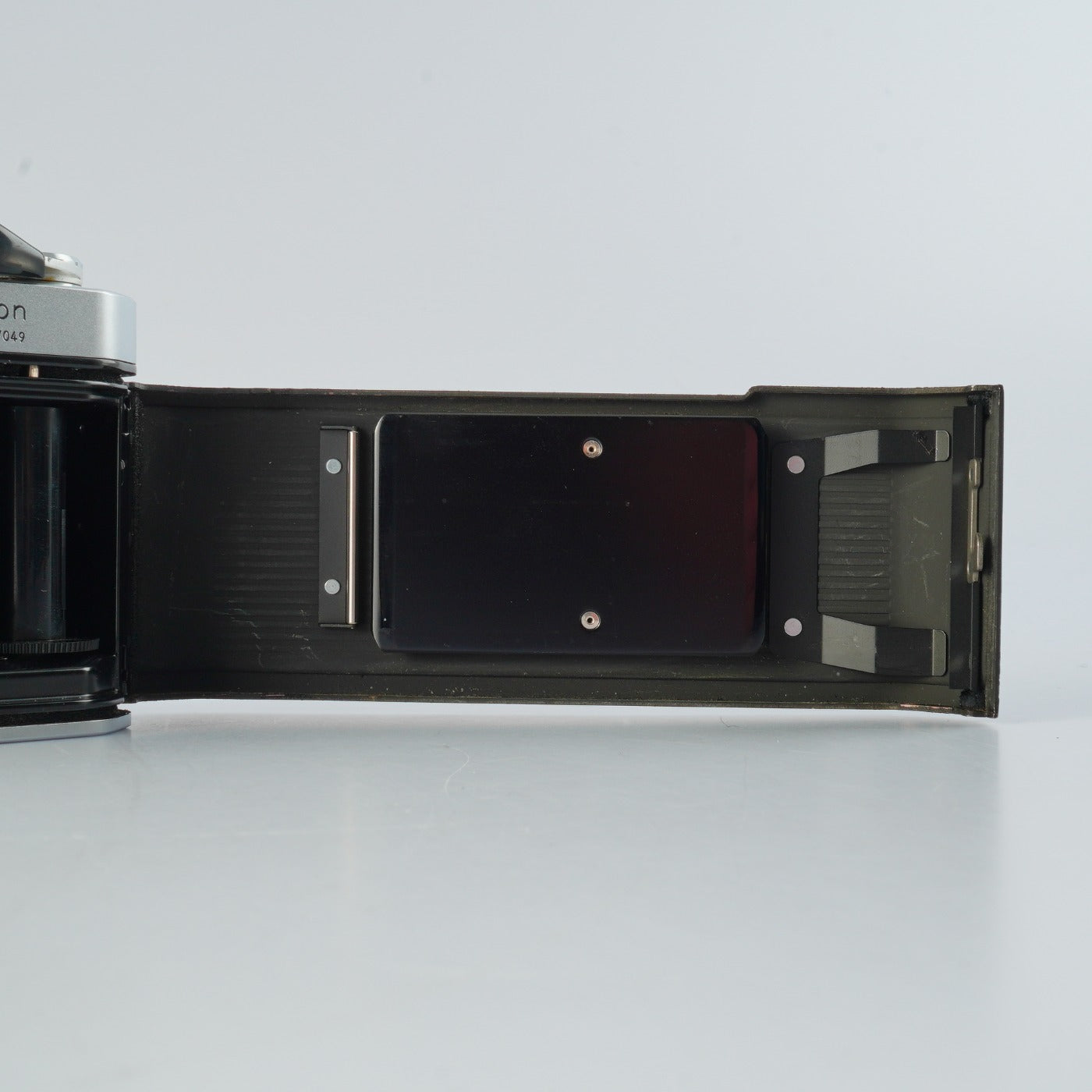 Nikon FM Silver MF フィルム一眼レフカメラ – 山田写真機店