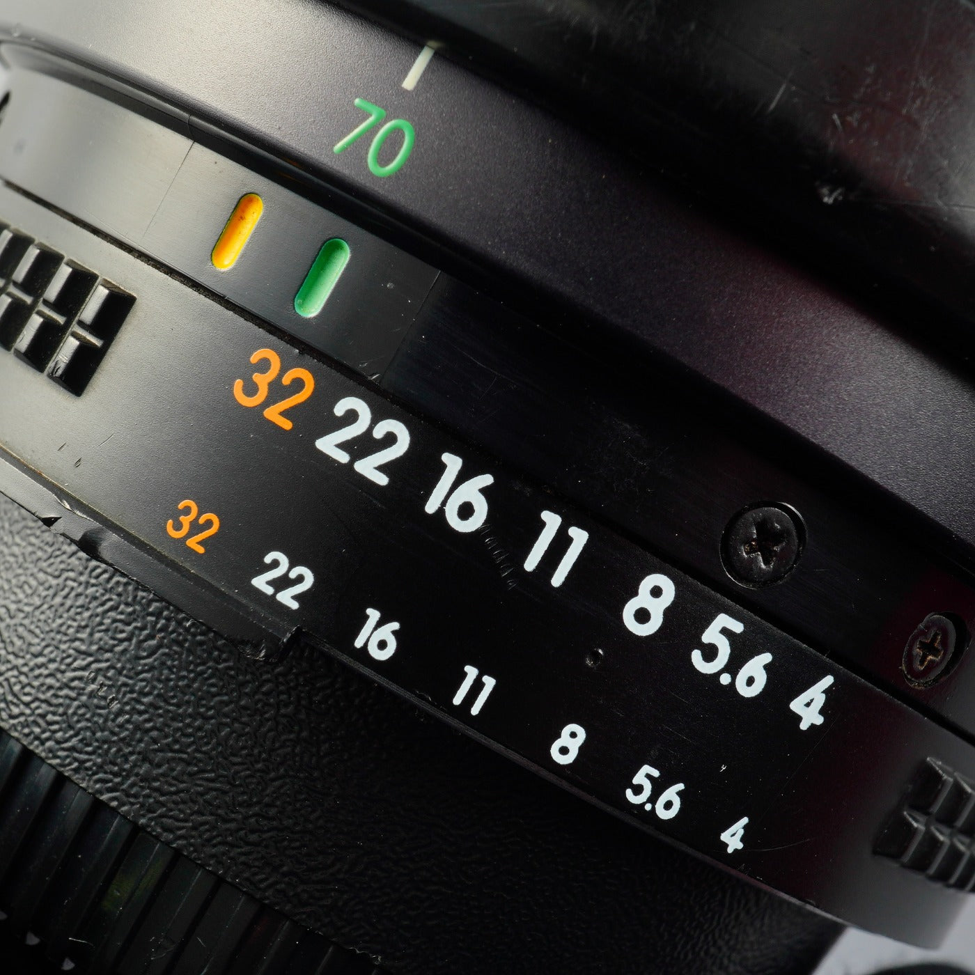 Nikon AF NIKKOR 70-210mm F/4-5.6 ズームレンズ