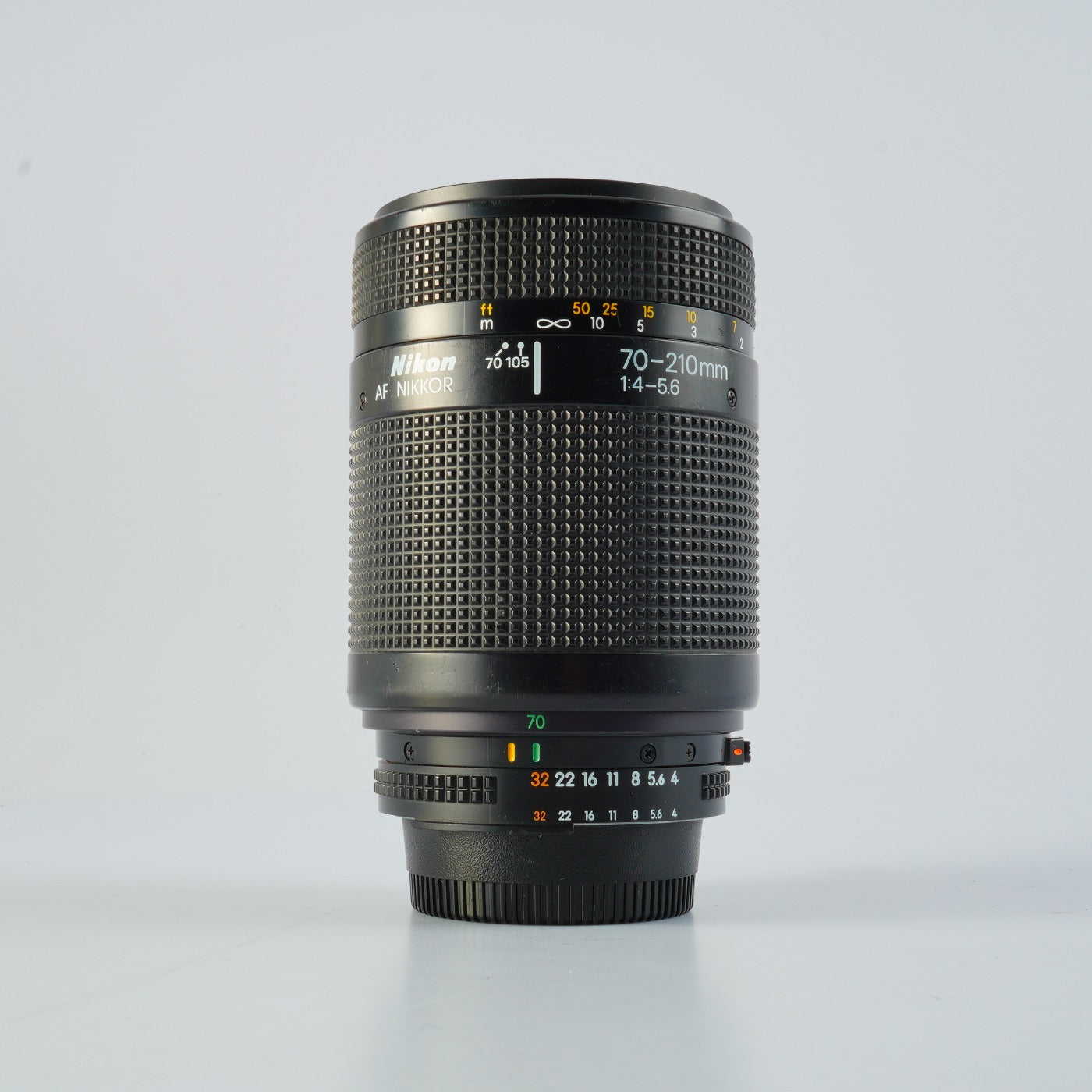 Nikon AF NIKKOR 70-210mm F/4-5.6 ズームレンズ