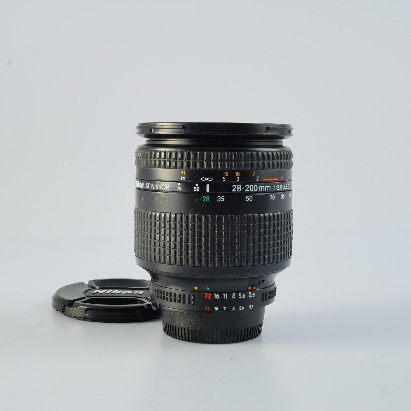 Nikon AF NIKKOR 28-200mm F/3.5-5.6 D ズームレンズ