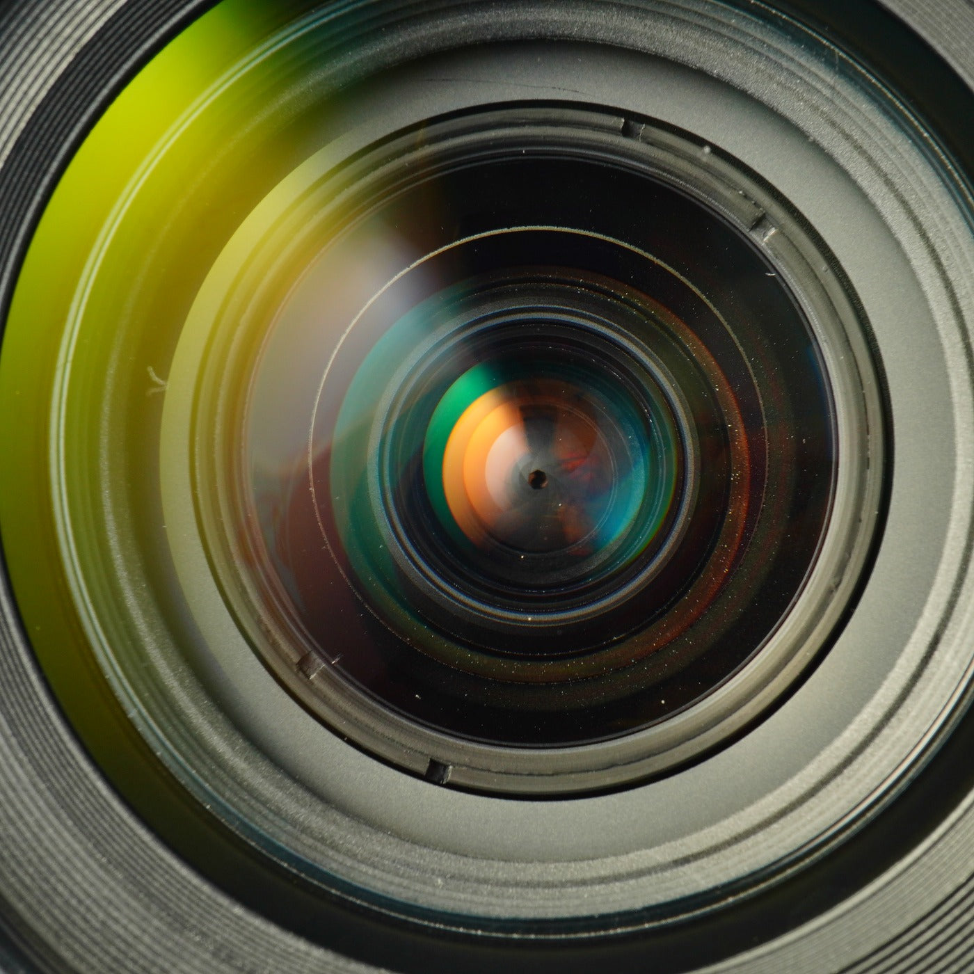 Nikon AF NIKKOR 28-200mm F/3.5-5.6 D ズームレンズ