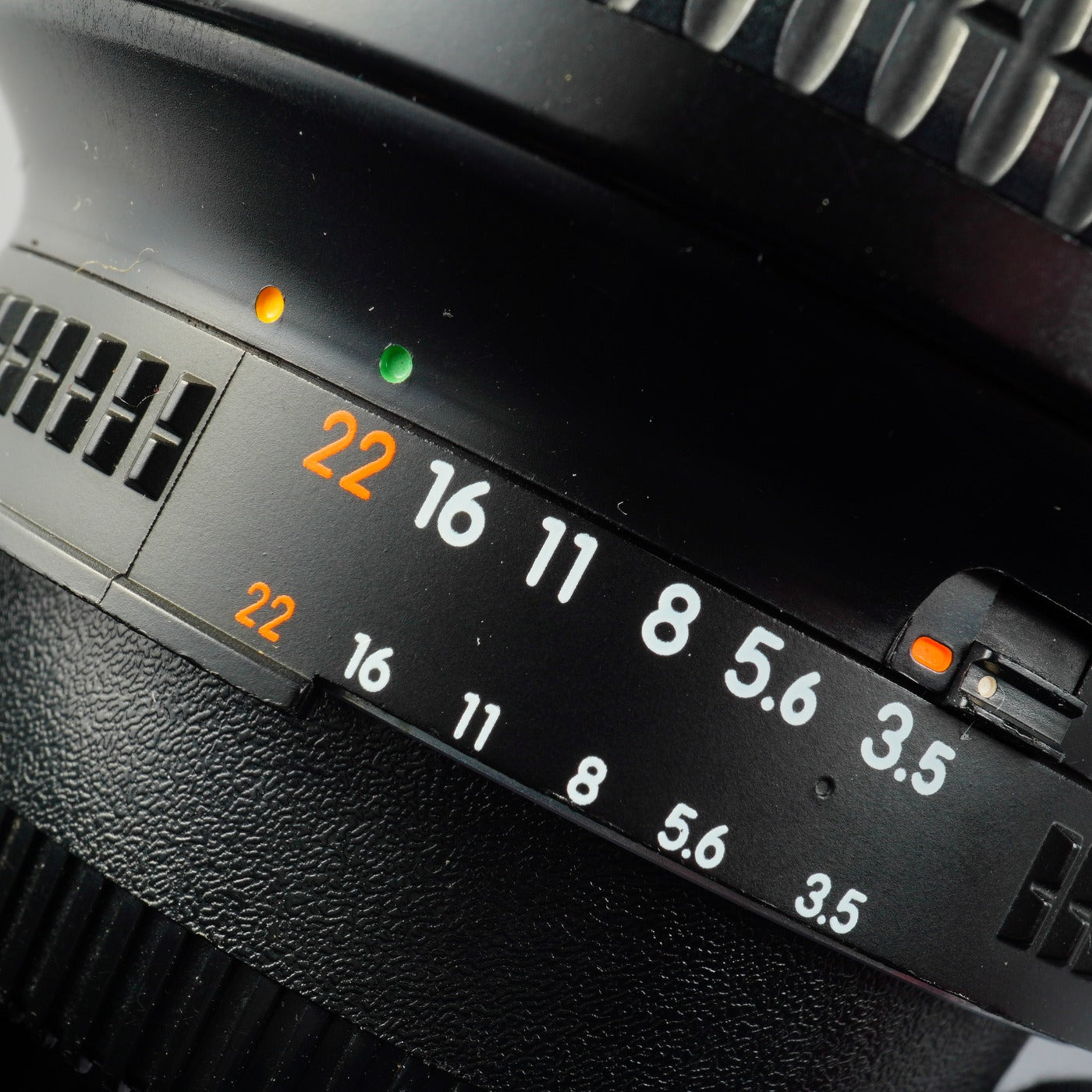 Nikon AF NIKKOR 28-200mm F/3.5-5.6 D ズームレンズ