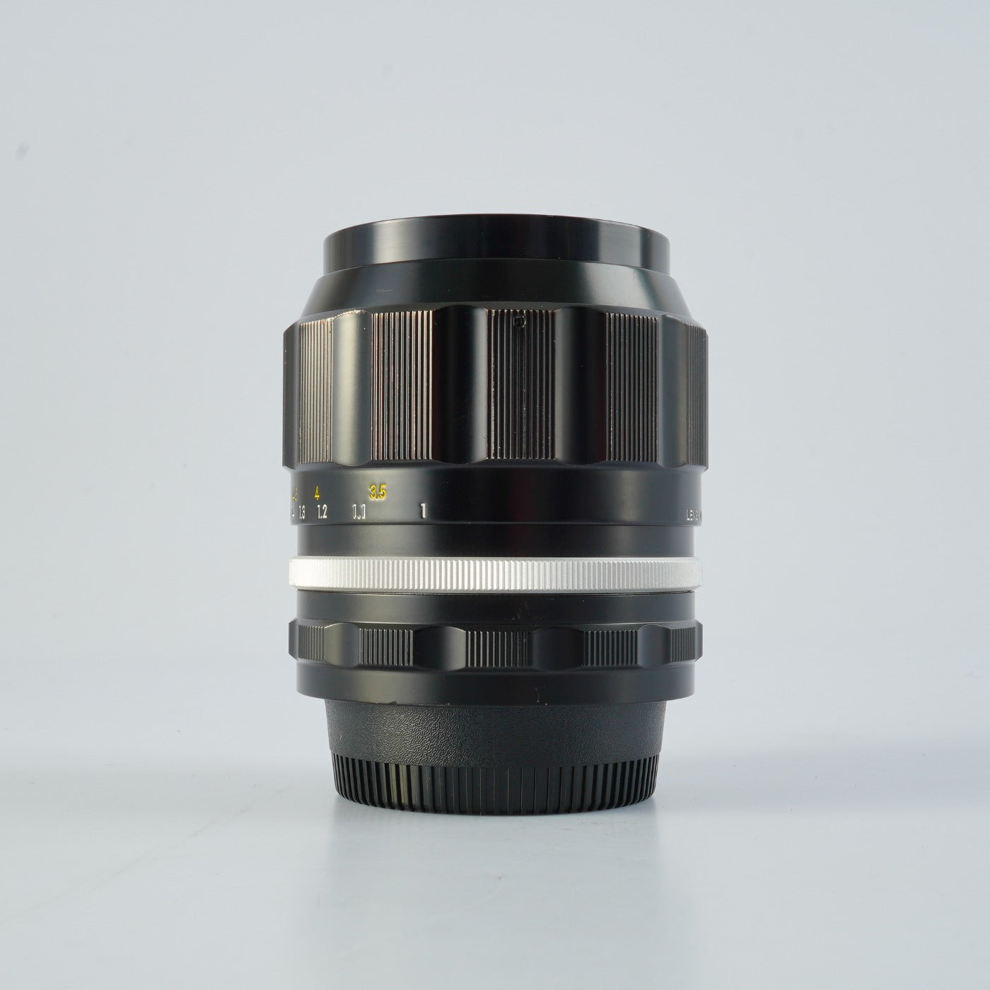 Nikon 非Ai NIKKOR-P Auto 105mm F/2.5 単焦点レンズ