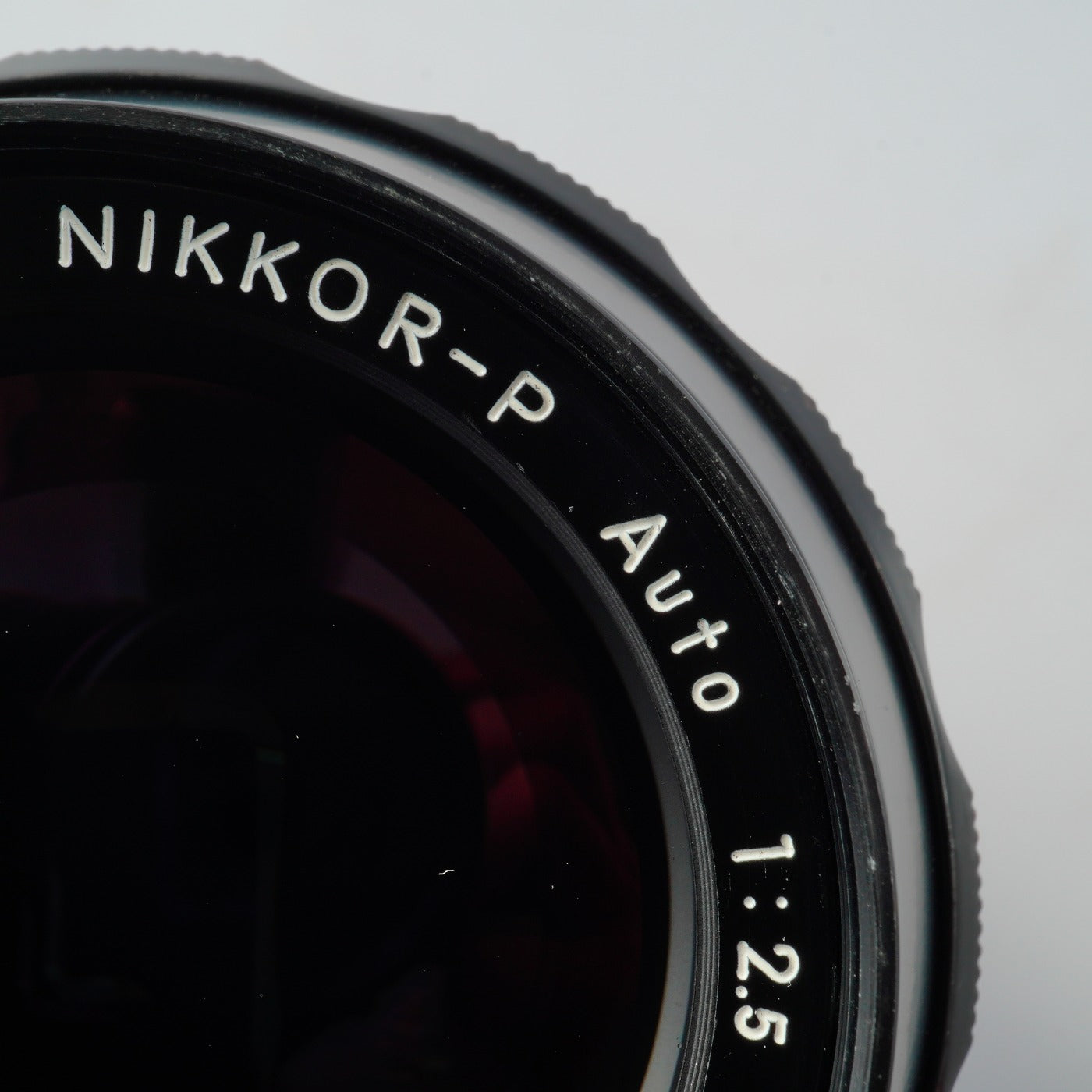 Nikon 非Ai NIKKOR-P Auto 105mm F/2.5 単焦点レンズ
