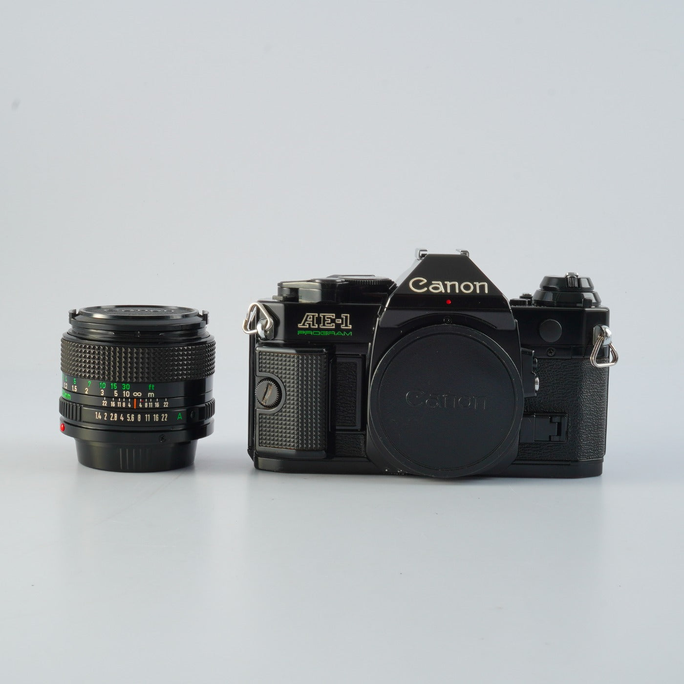 【CLA’d】 Canon AE-1 Program Black + NEW FD 50mm F/1.4 MF フィルム一眼レフカメラ