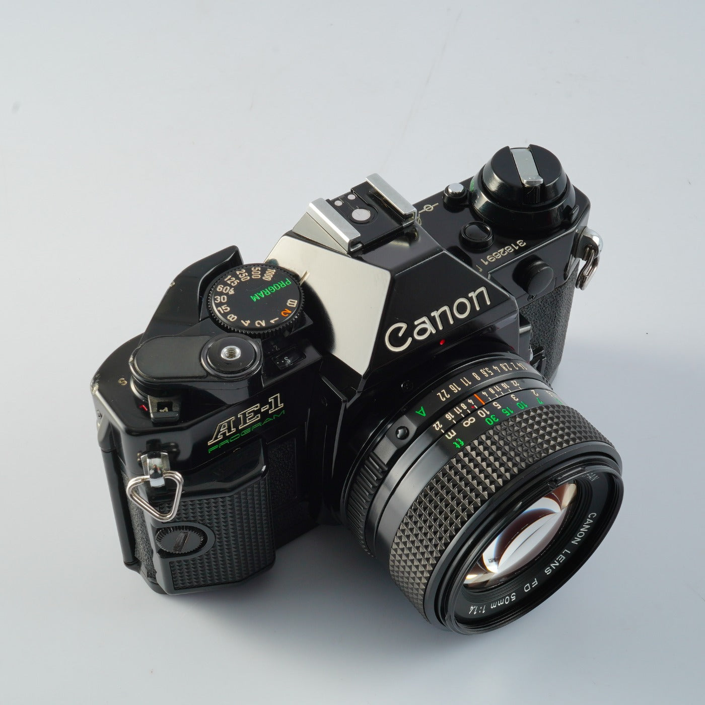 【CLA’d】 Canon AE-1 Program Black + NEW FD 50mm F/1.4 MF フィルム一眼レフカメラ